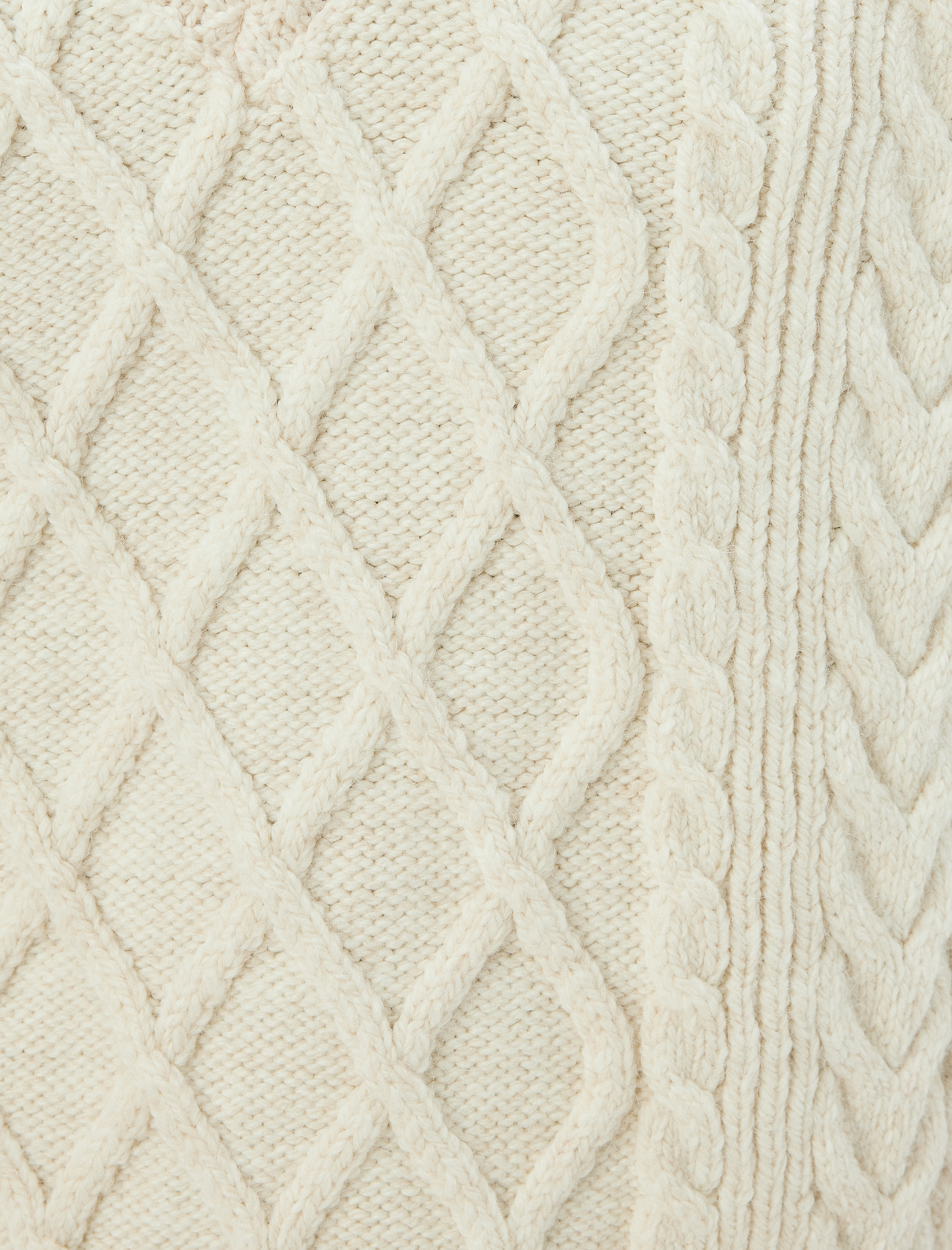   Koton X Sima Tarkan - V Yaka Renk Kontrast Detaylı Saç Örgü Oversize Süveter