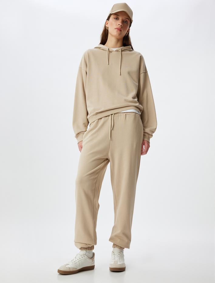  Uzun Kollu Üç İplik Pamuklu Basic Kapşonlu Sweatshirt