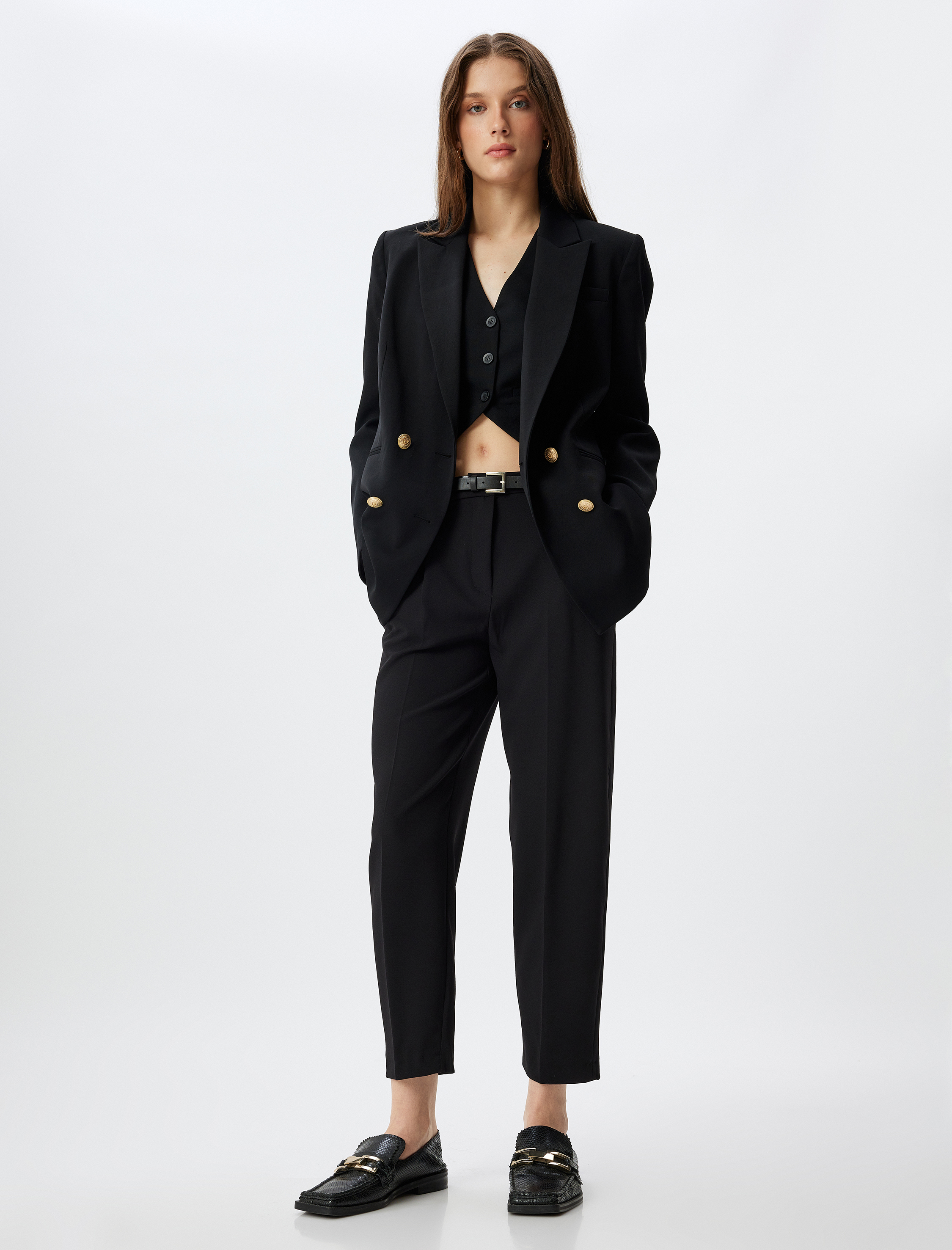   Havuç Kesim Kumaş Pantolon Kemerli Cepli