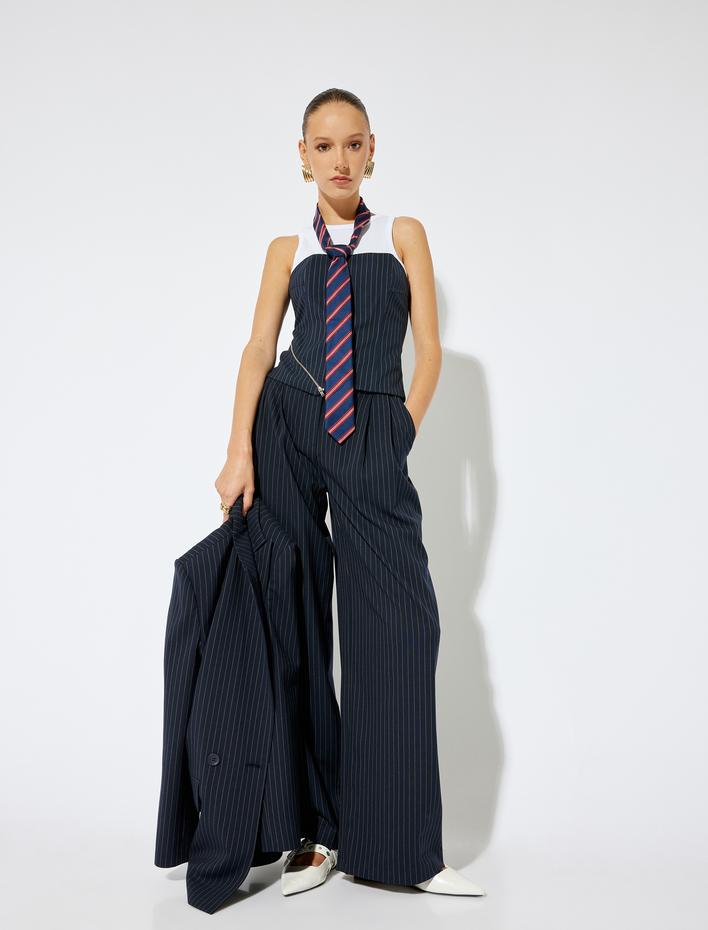  Koton X Sima Tarkan - Asimetrik Fermuar Detaylı Straplez Üst