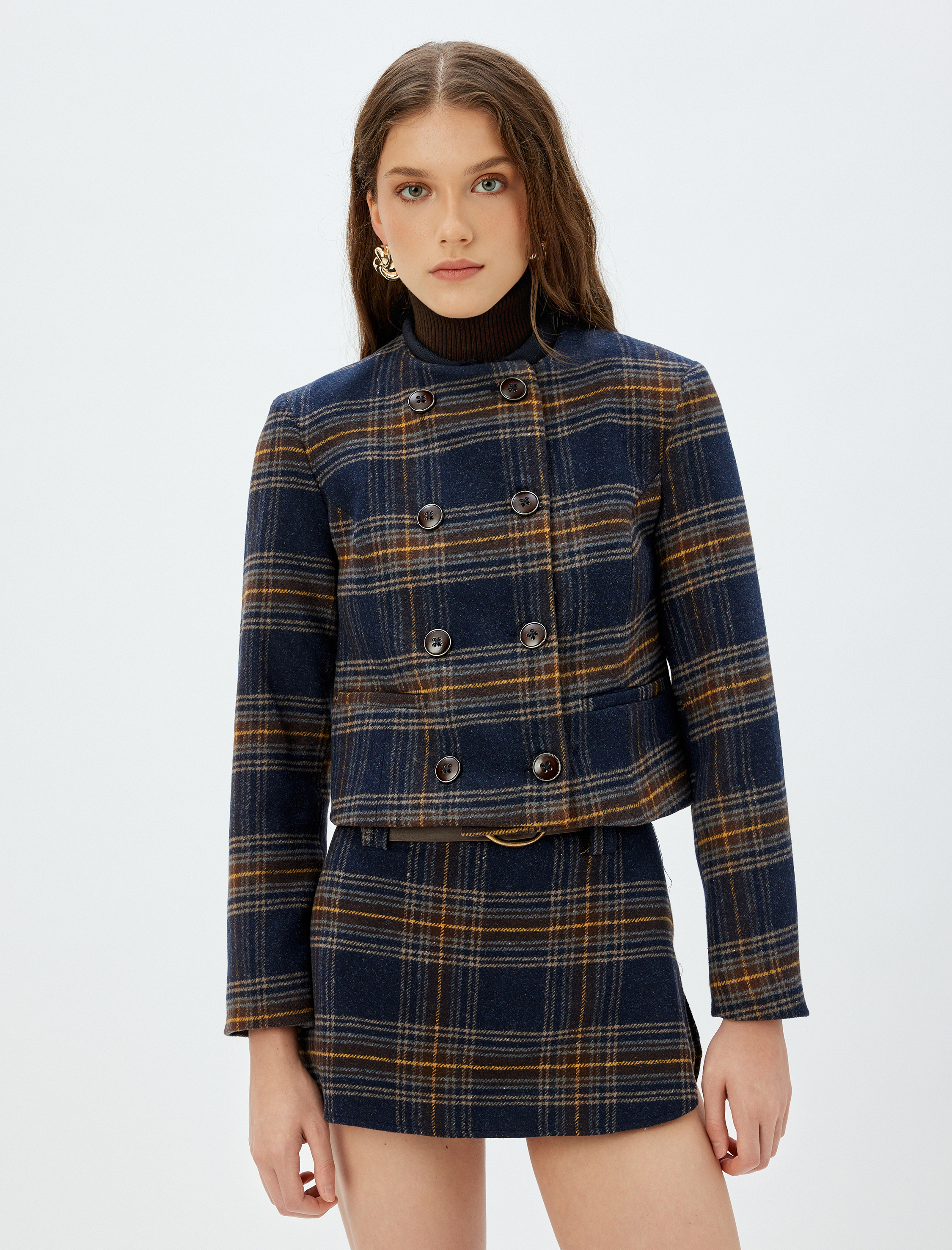   Koton X Sima Tarkan - Yuvarlak Yaka Ekose Kruvaze Kısa Ceket