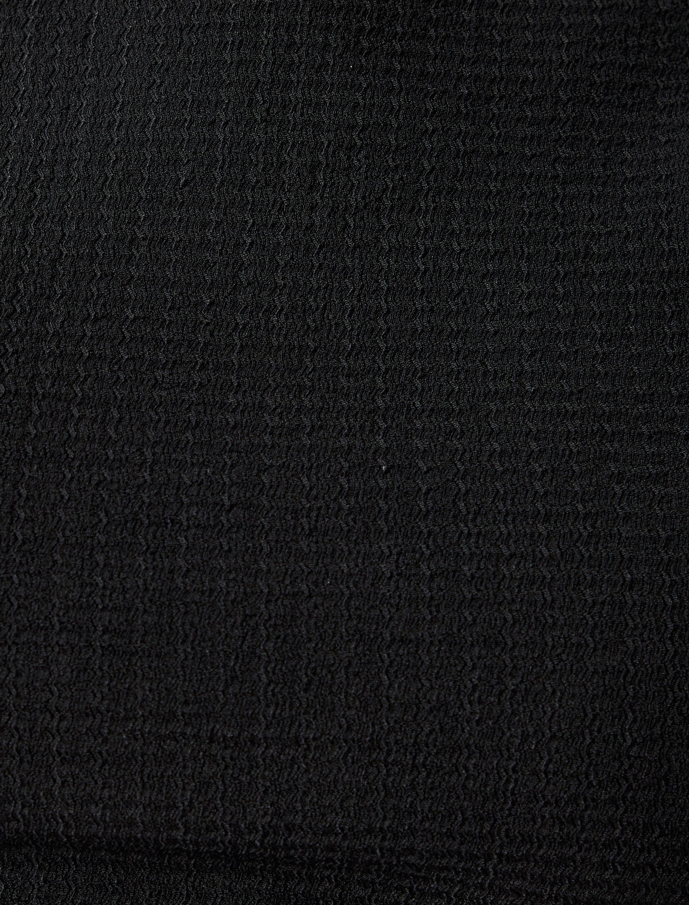 Dokulu Arkası Dekolte Detaylı Kolsuz Crop Üst