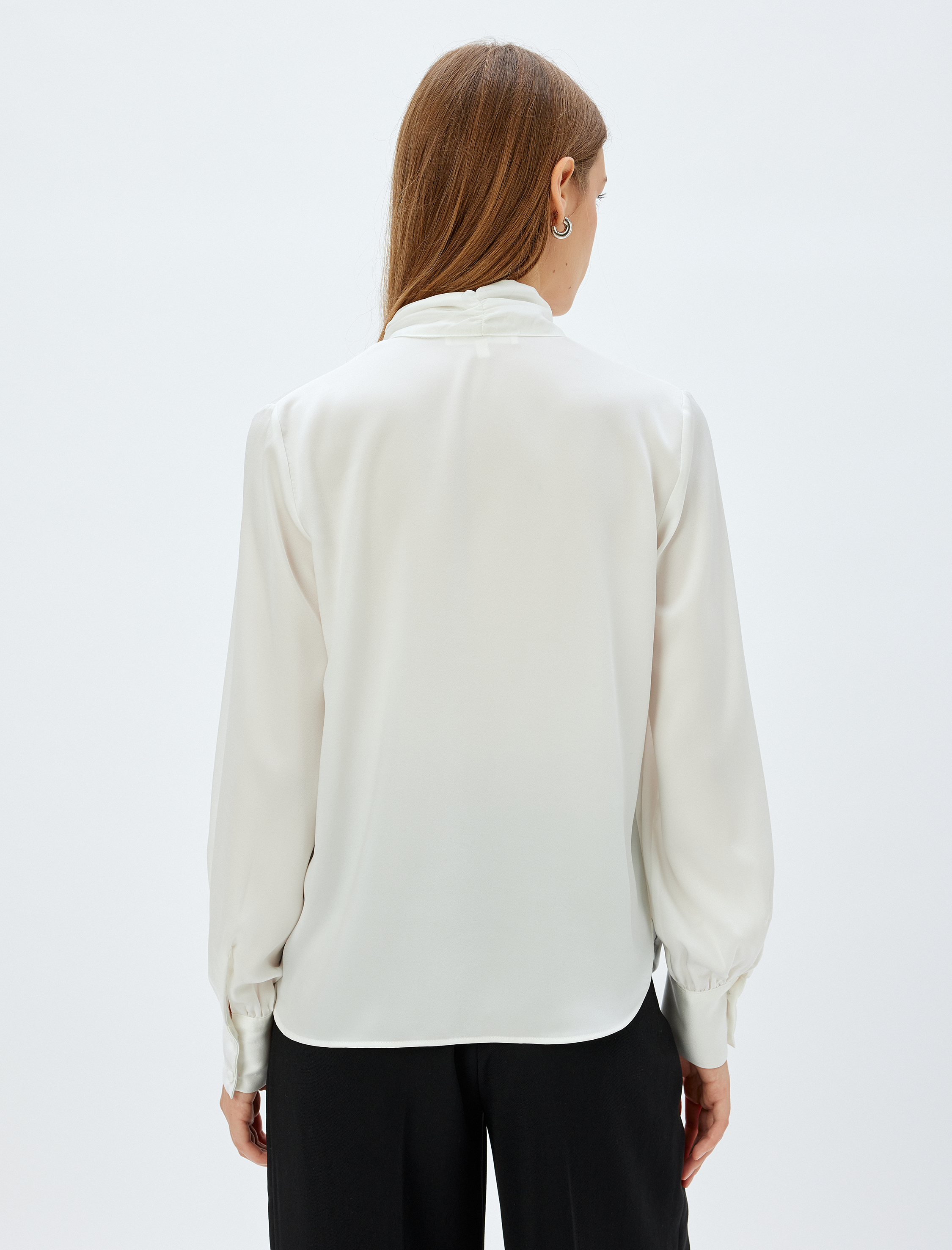   Dik Şal Yaka Saten Bluz Uzun Kollu