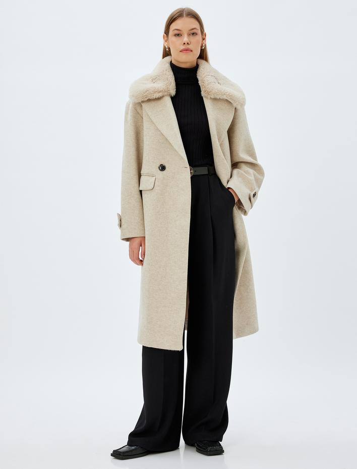  Cepli Yakası Çıkarılabilir Suni Kürklü Uzun Kaşe Kaban