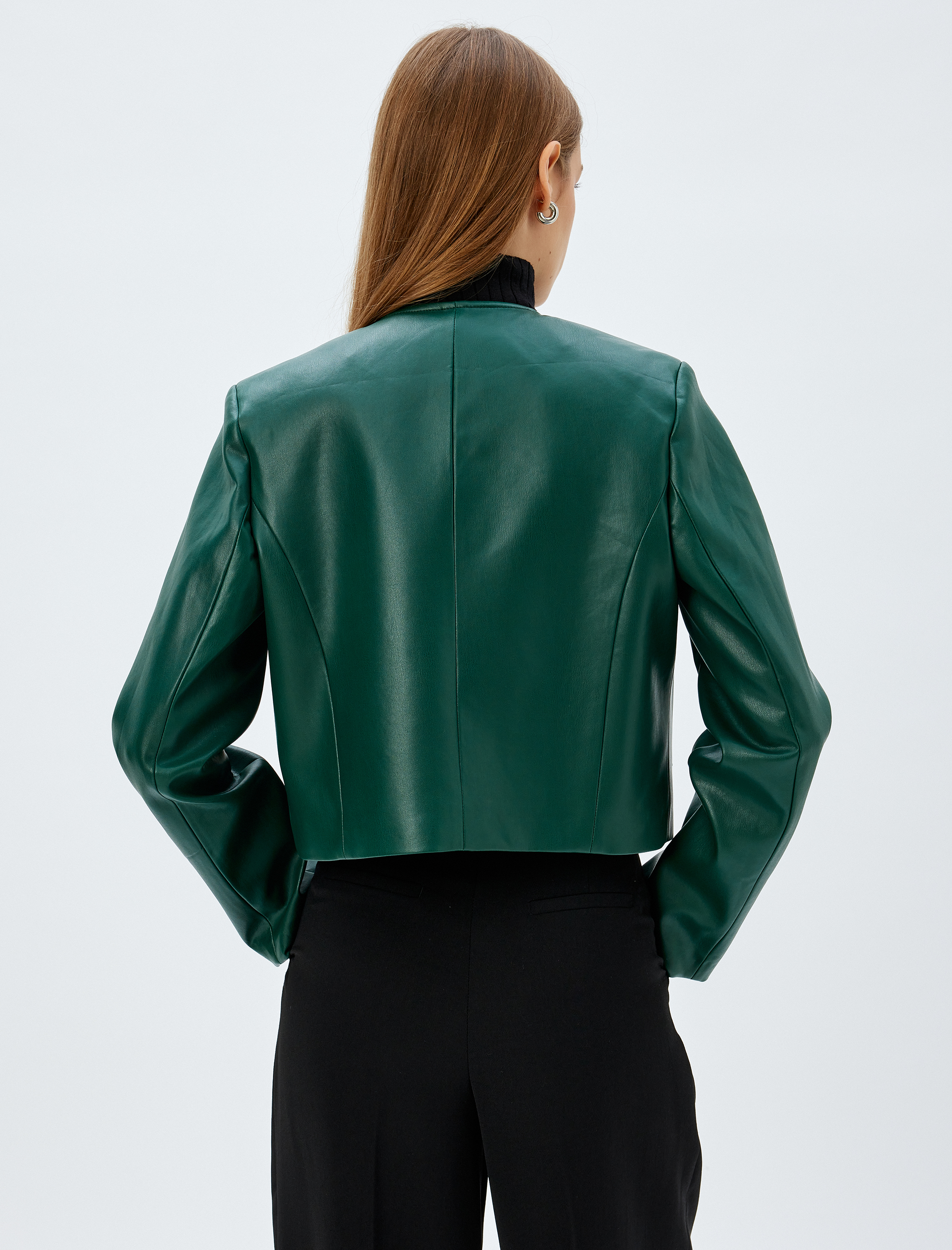   Suni Deri Ceket Yuvarlak Yaka Kapaklı Cep Detaylı