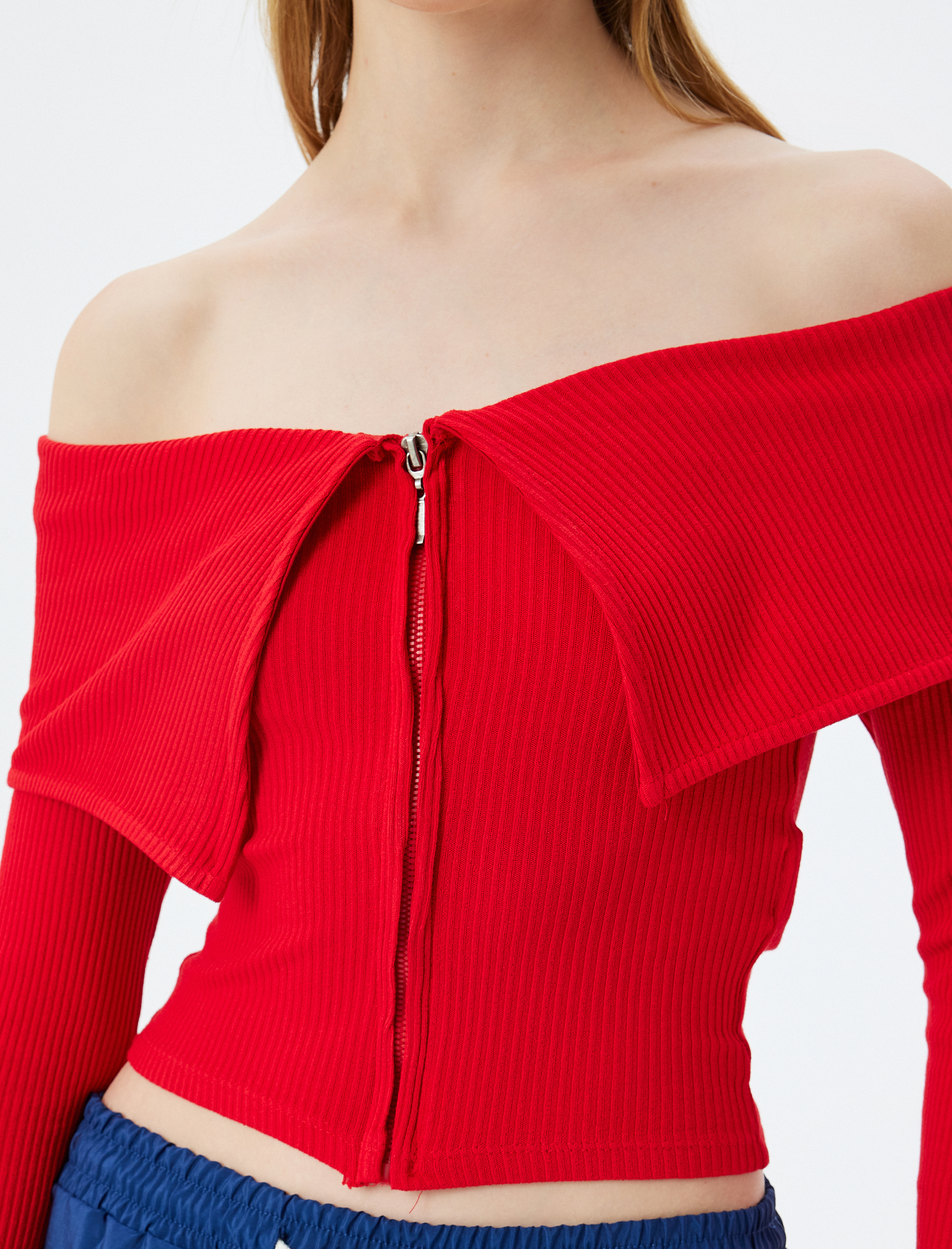   Crop Tişört Uzun Kollu Fermuarlı Omzu Açık Slim Fit