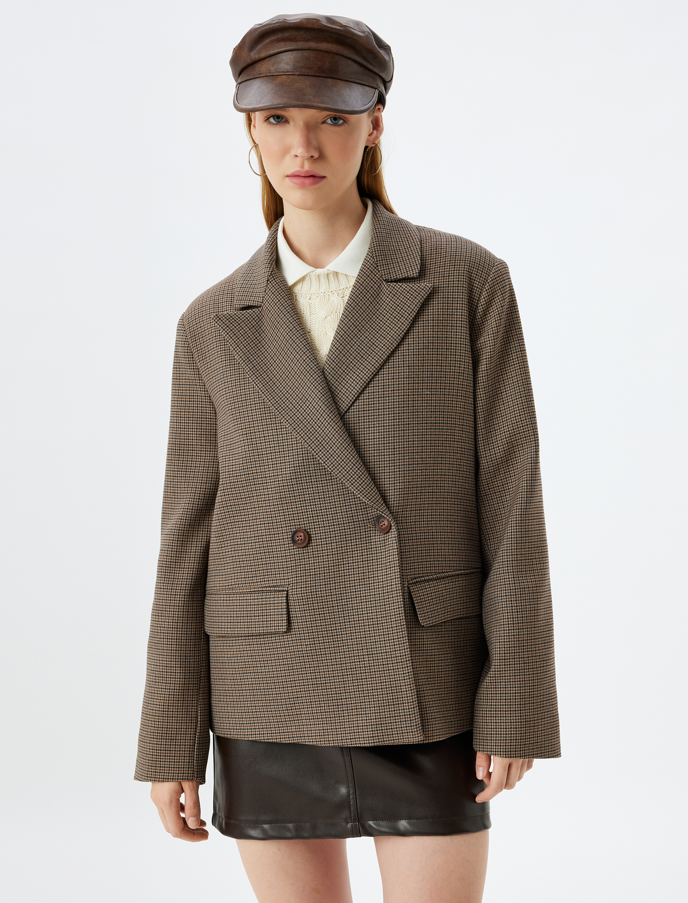   Kruvaze Ceket Düğmeli Kapaklı Cep Detaylı