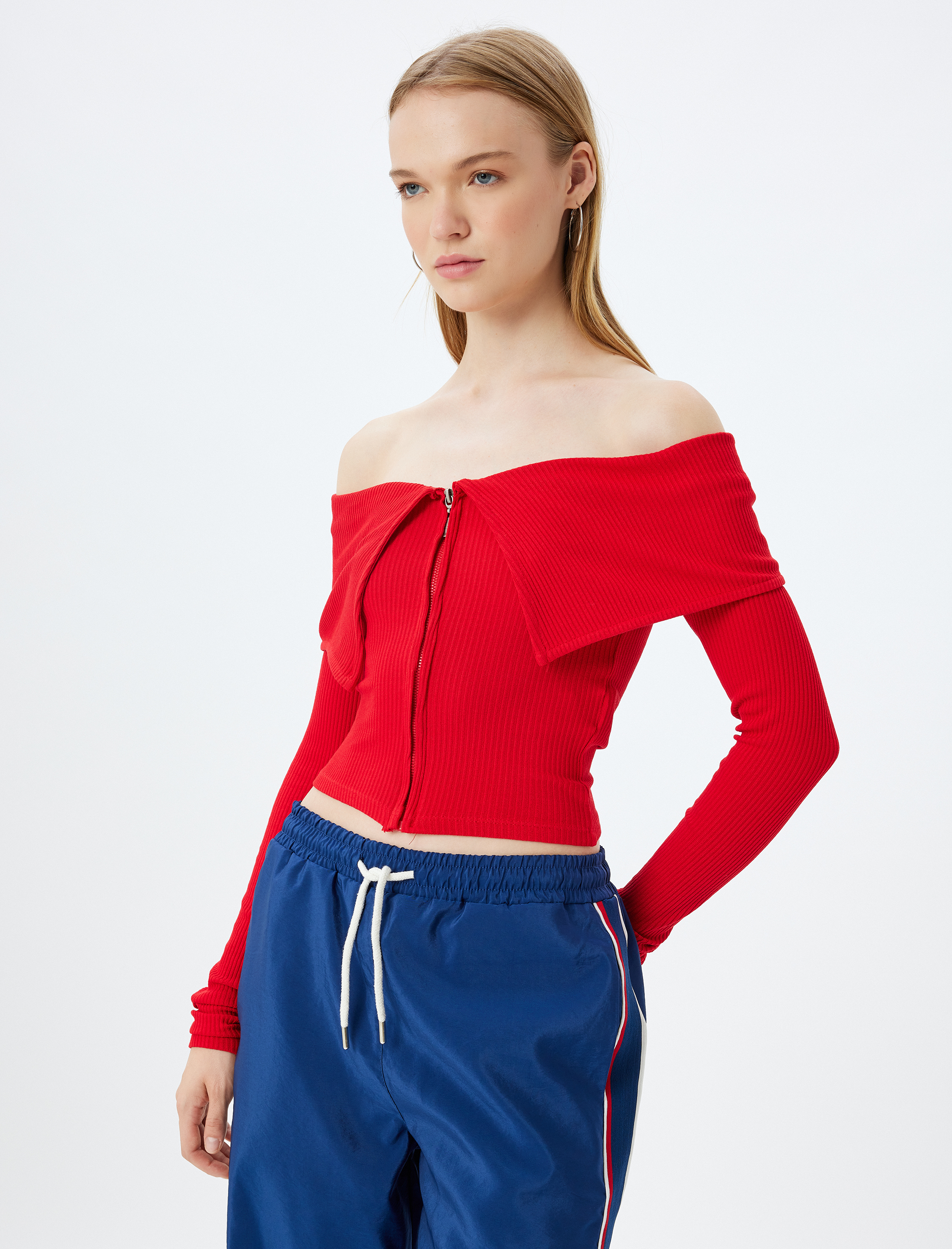   Crop Tişört Uzun Kollu Fermuarlı Omzu Açık Slim Fit