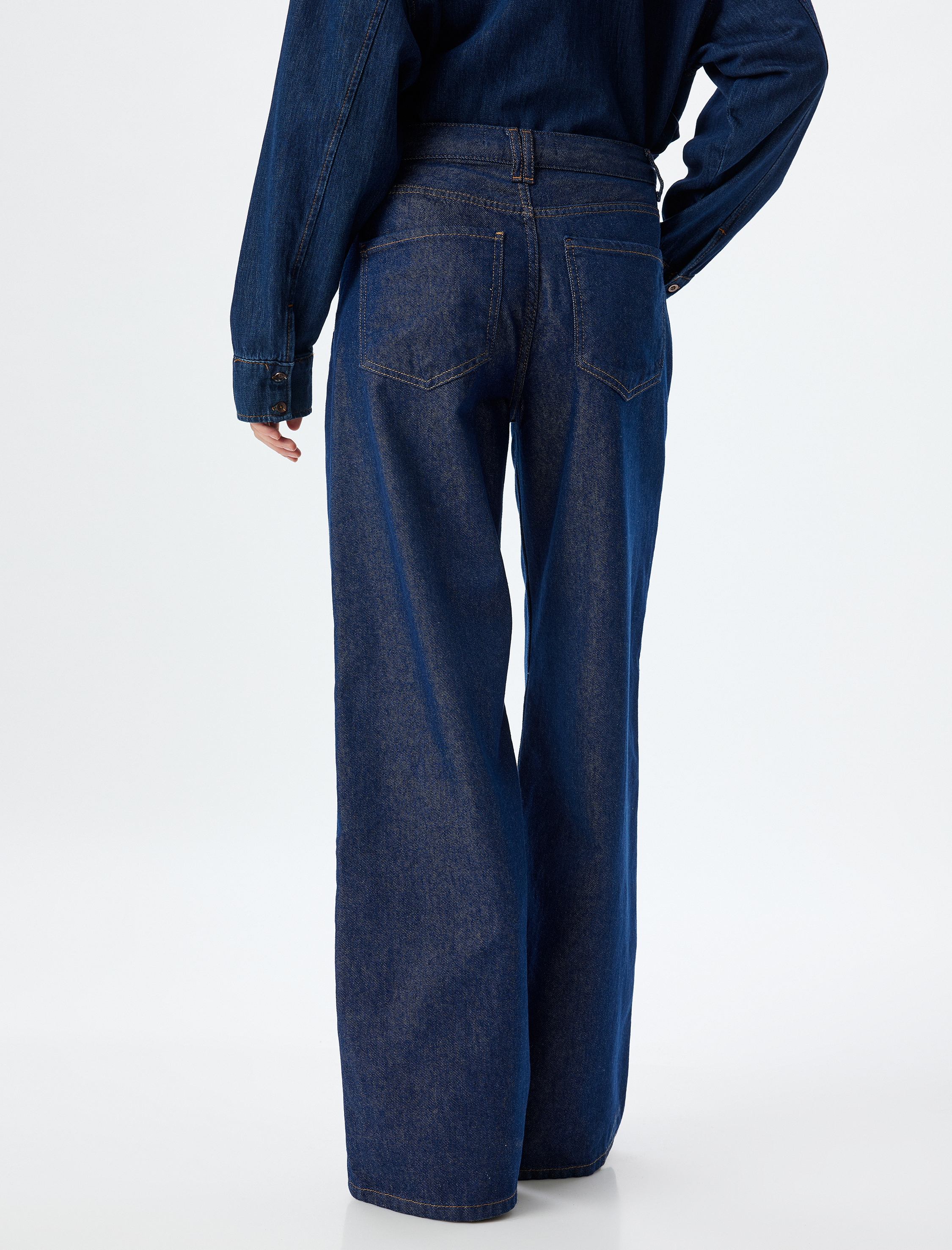   Geniş Paça Kot Pantolon Dikiş Detaylı Cepli Düğmeli Normal Bel - Wide Leg Jeans