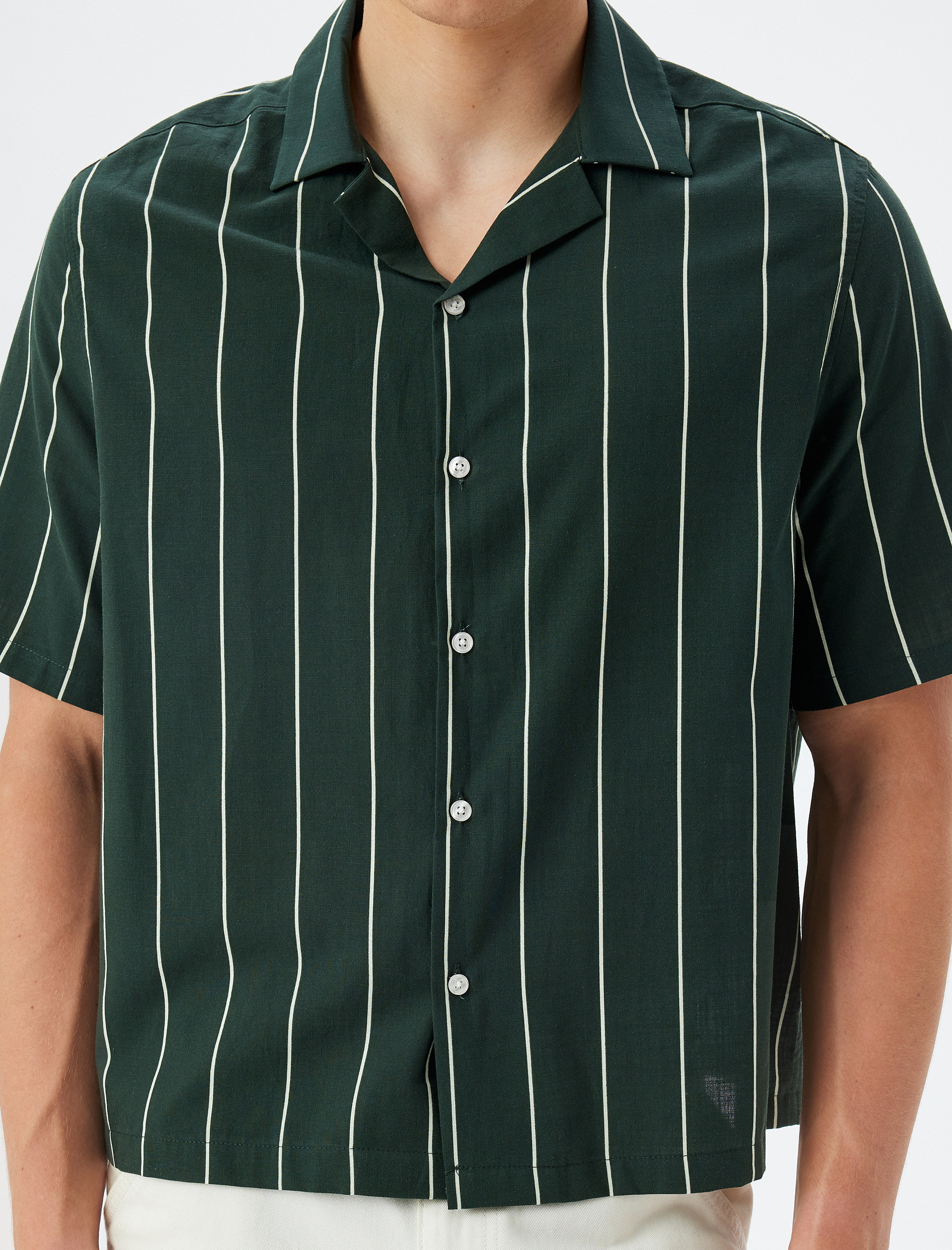   Devrik Yaka Regular Fit Pamuklu Kısa Kollu Gömlek