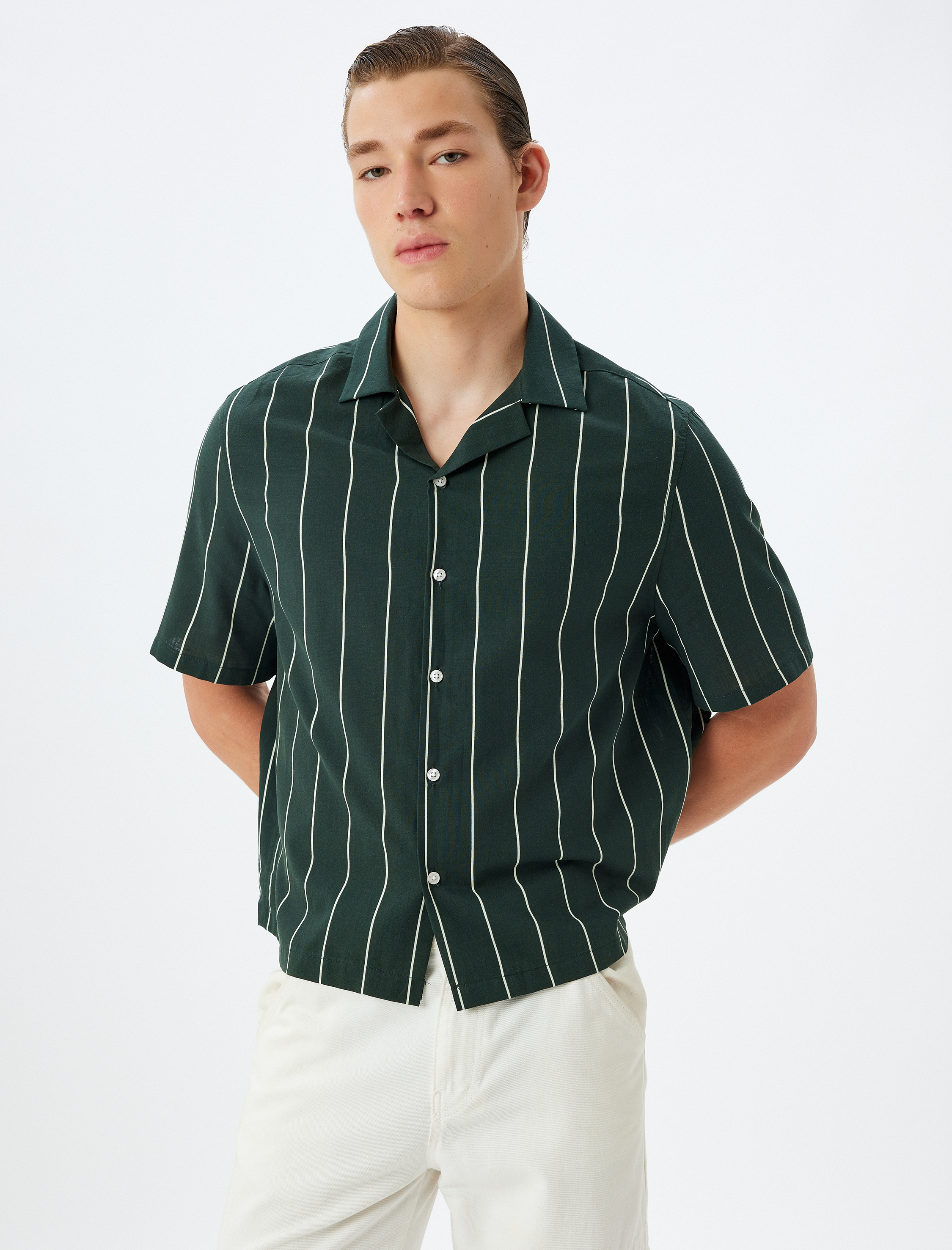   Devrik Yaka Regular Fit Pamuklu Kısa Kollu Gömlek