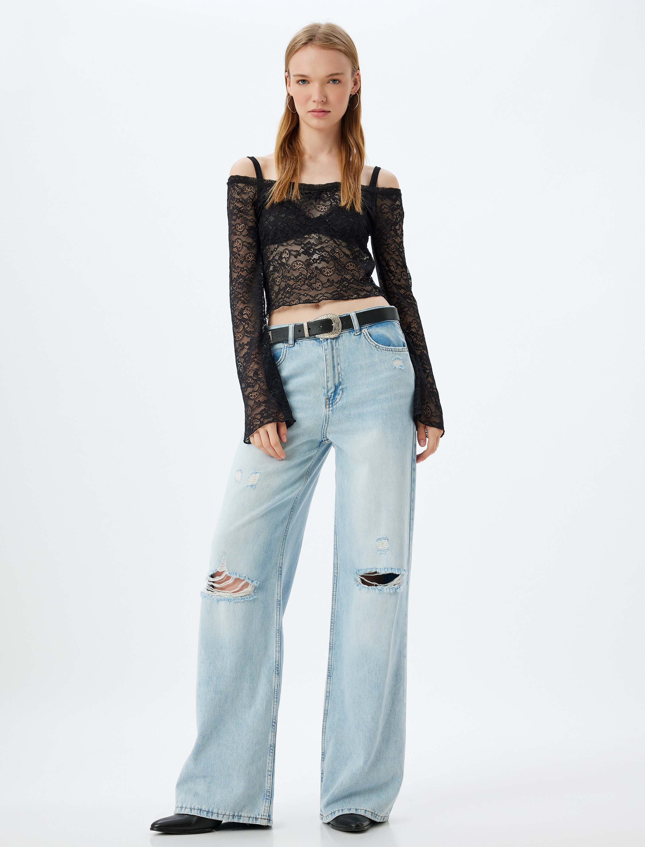   Dantelli Omzu Açık Tişört Uzun Kollu Madonna Yaka Slim Fit