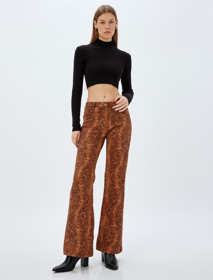  Koton X Zeynep Bastık - Uzun Kollu Slim Fit Boğazlı Triko Crop Kazak