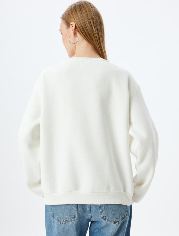 Oversize Sweatshirt Bisiklet Yaka Kolej İşlemeli Şardonlu_3