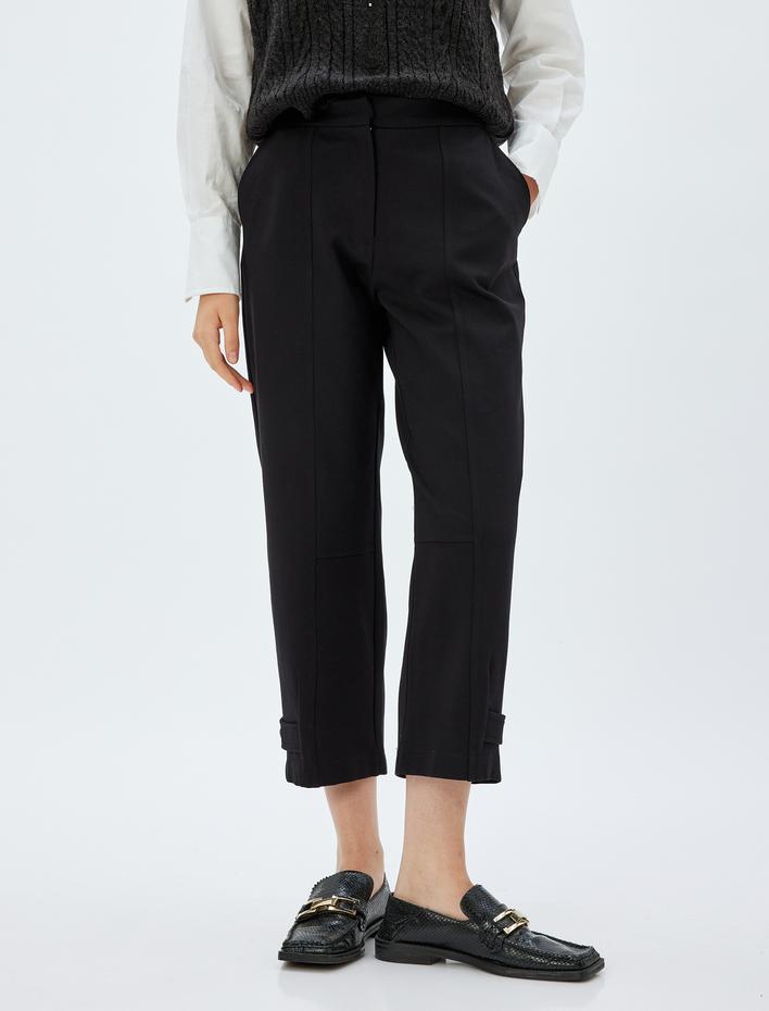  Kısa Paça Kumaş Pantolon Cepli Aplike Detaylı