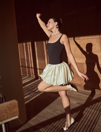 Koton X Sibil Çetinkaya - Mini Balon Elbise Saten Kumaş Detaylı Renk Kontrastlı