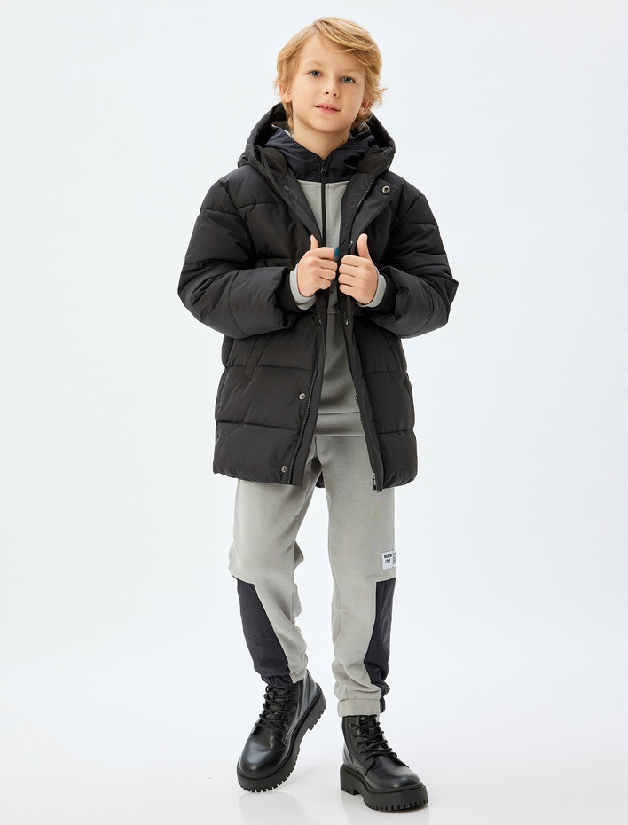 Erkek Çocuk Şişme Mont Kapşonlu Cep Detaylı