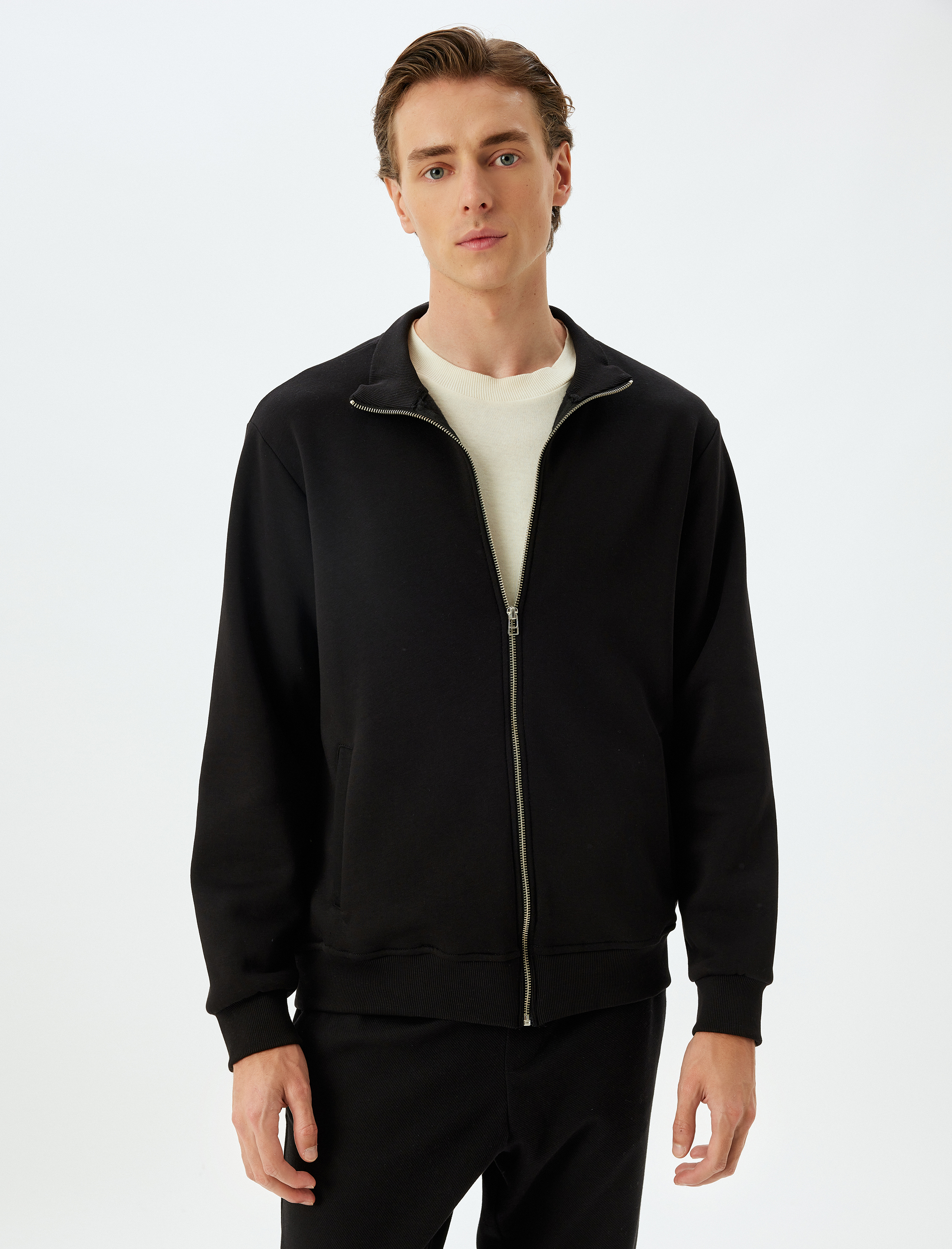   Şardonlu Pamuk Karışımlı Cep Detaylı Fermuarlı Dik Yaka Hırka