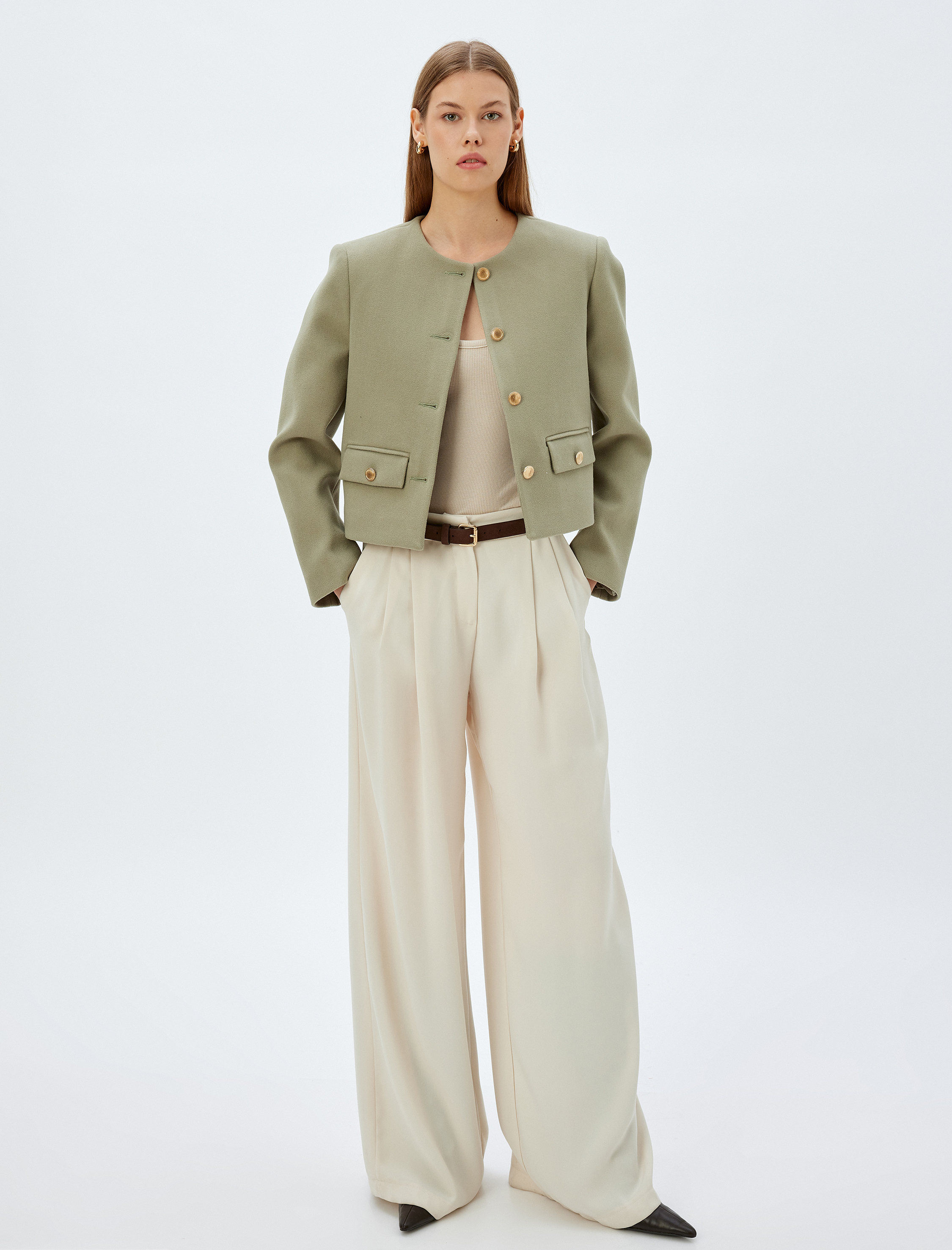 Yakasız Cep Detaylı Slim Fit Crop Ceket