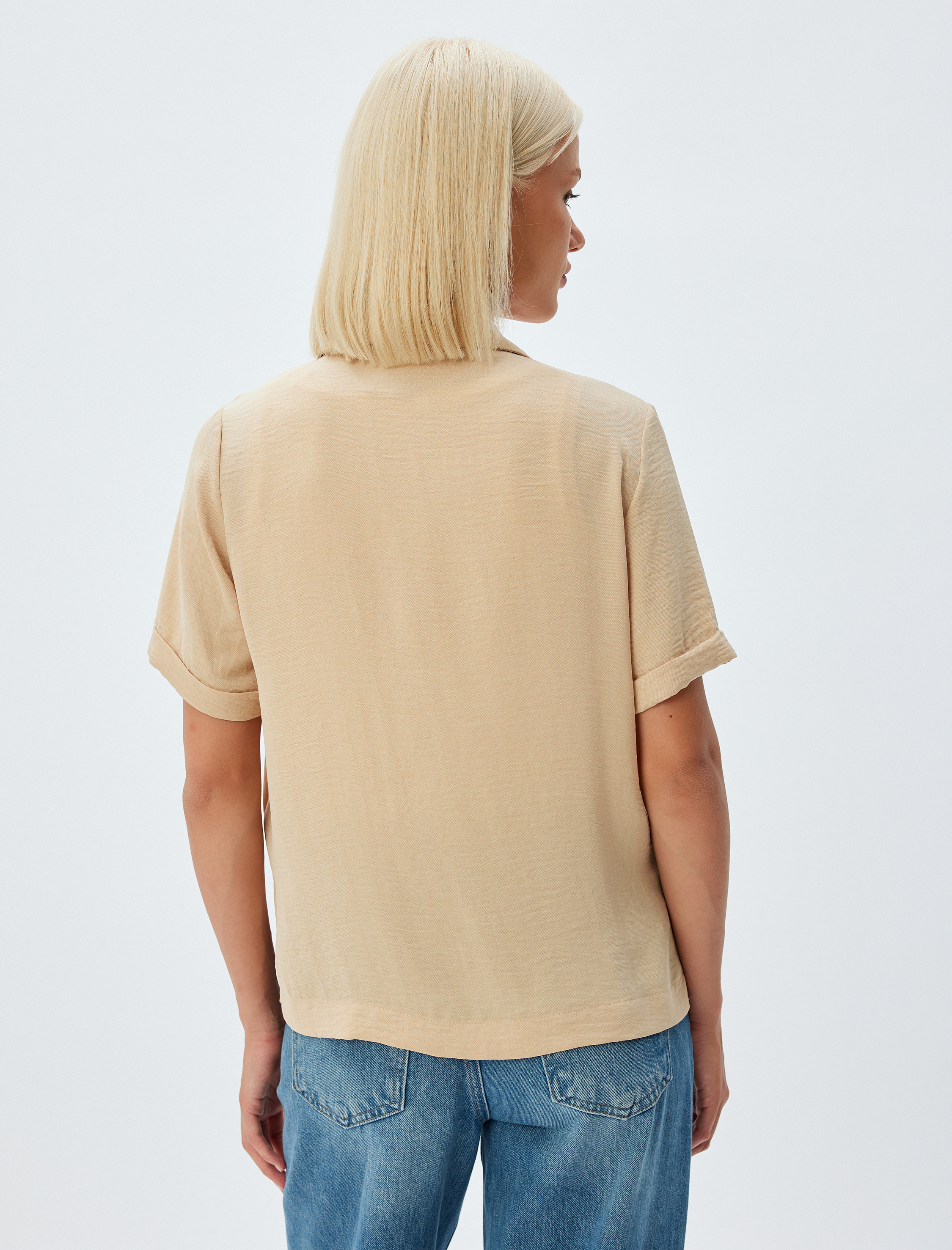   Kısa Kollu Bluz Ceket Yaka Düğmeli Dokulu