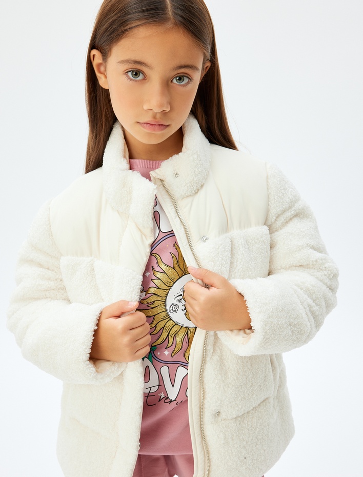 Kız Çocuk Peluş Ceket Dik Yaka Fermuarlı Cep Detaylı