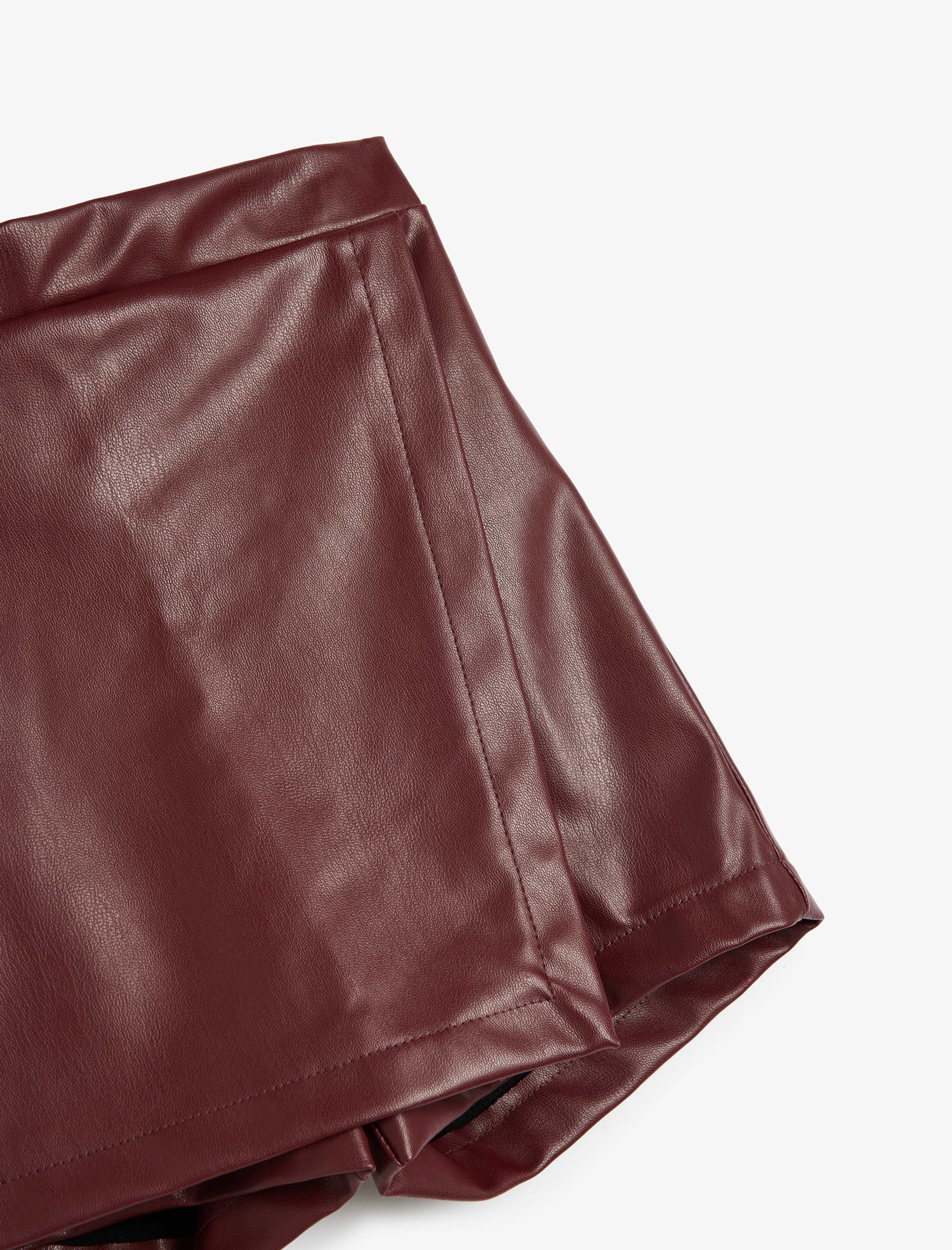  Kız Çocuk Deri Görünümlü Beli Lastikli Kruvaze Şort Etek