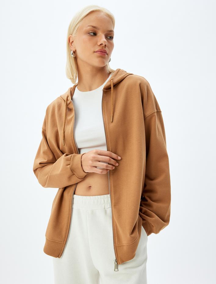  Uzun Kollu Üç İplik Pamuklu Fermuarlı Kapşonlu Sweatshirt