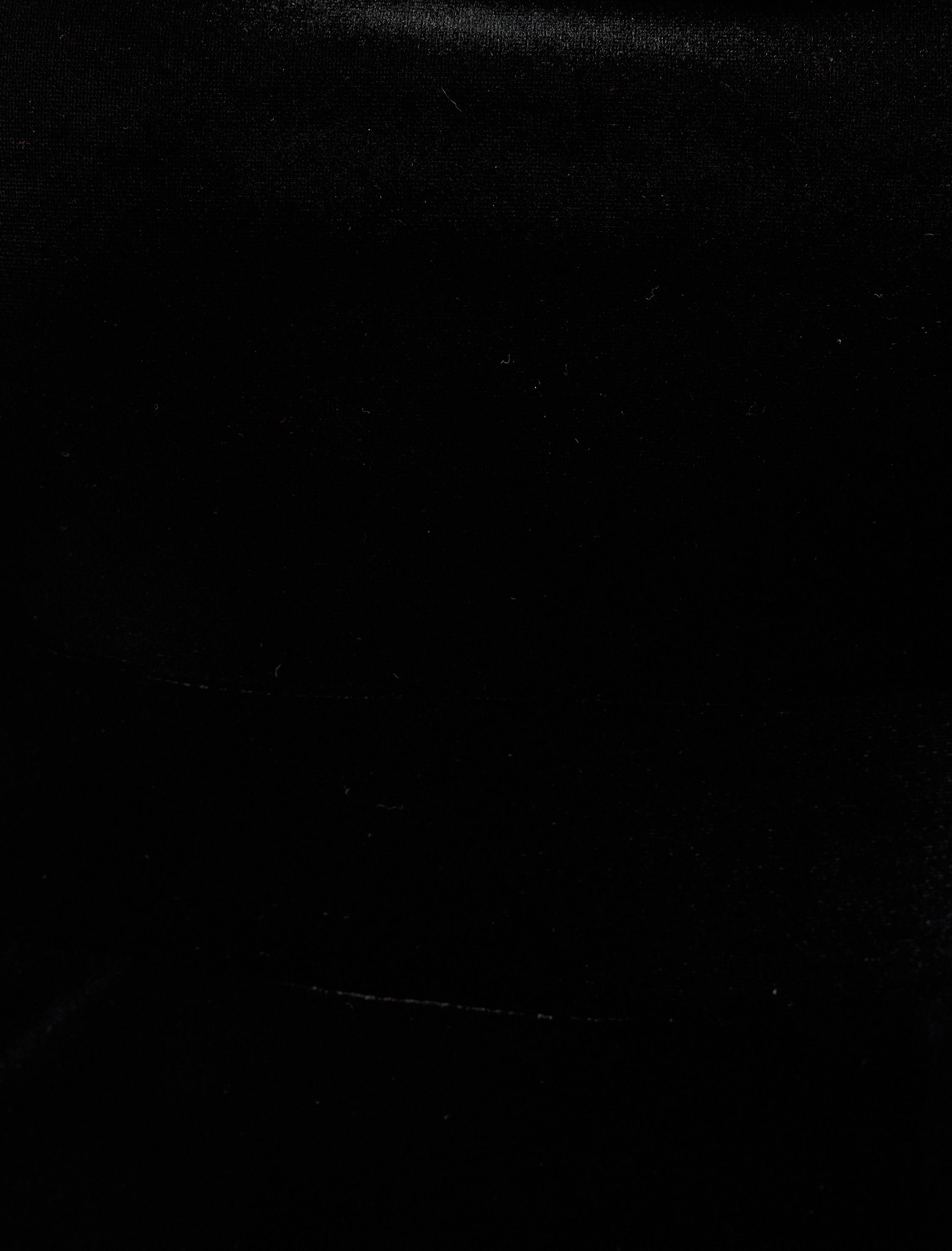 Kare Yaka Uzun Kollu Önden Yırtmaç Detaylı Midi Boy Kadife Elbise