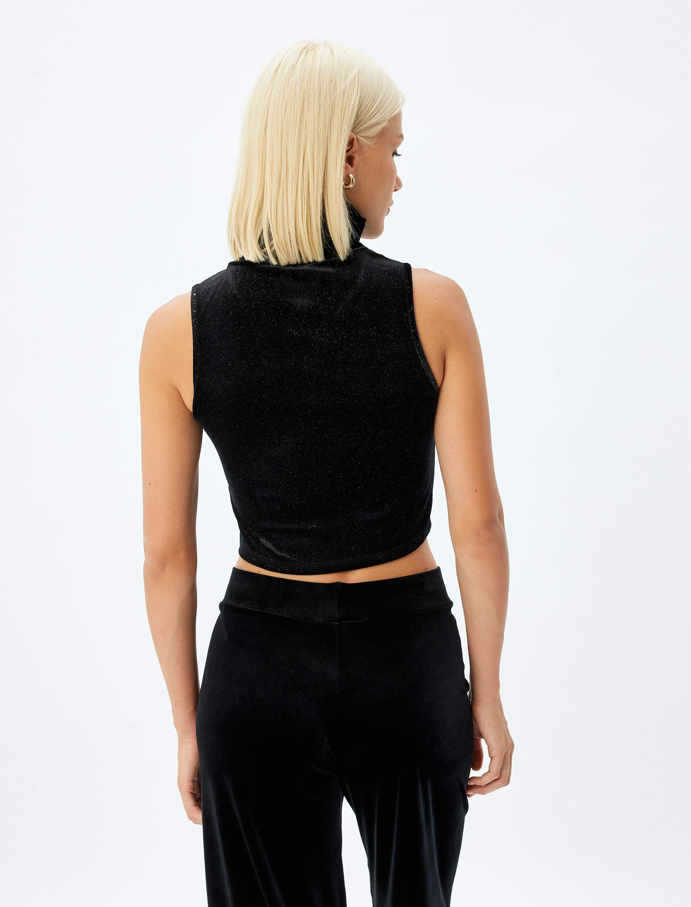   Kolsuz Balıkçı Yaka Slim Fit Simli Crop Üst