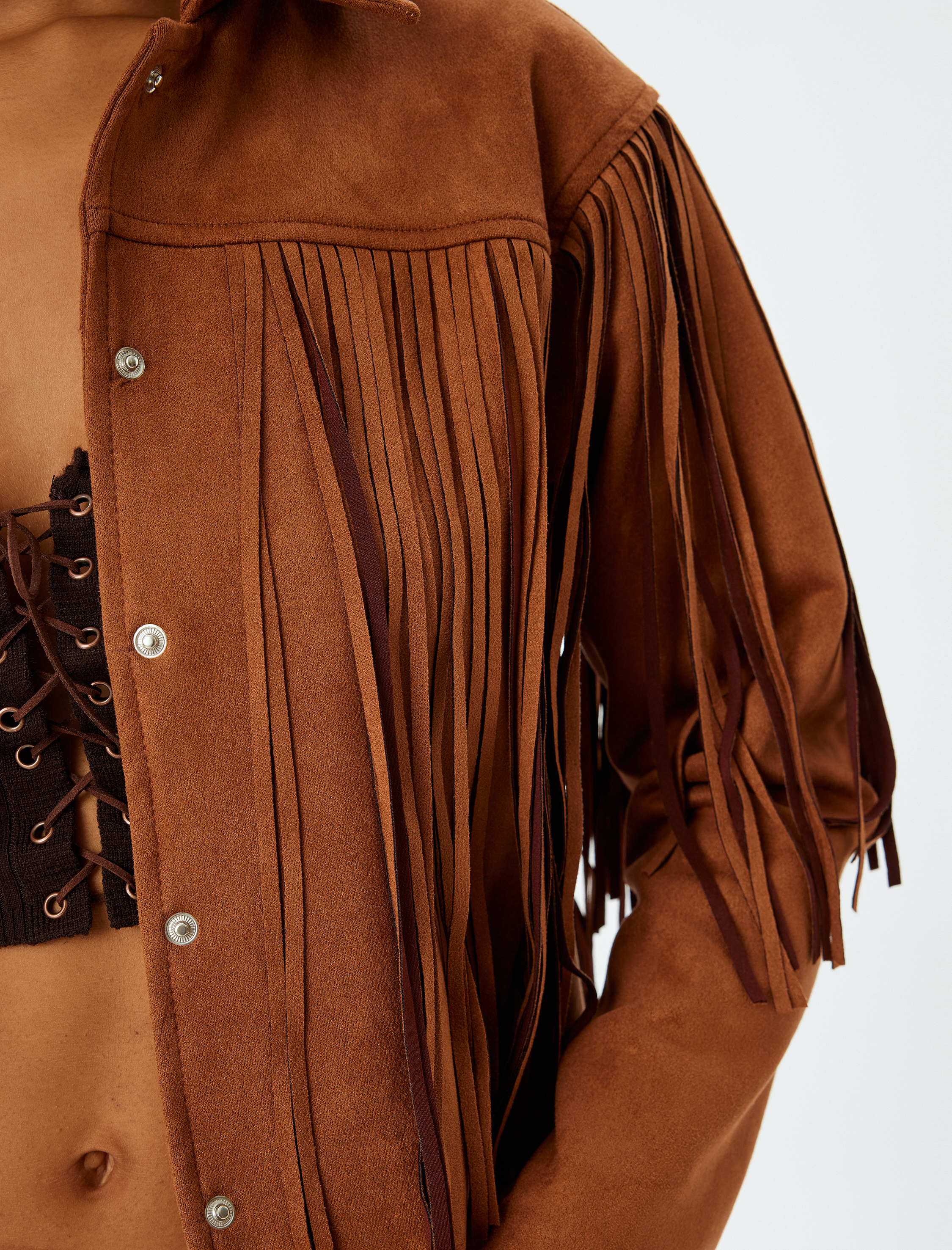 Süet Görünümlü Püsküllü Düğmeli Klasik Yaka Ceket