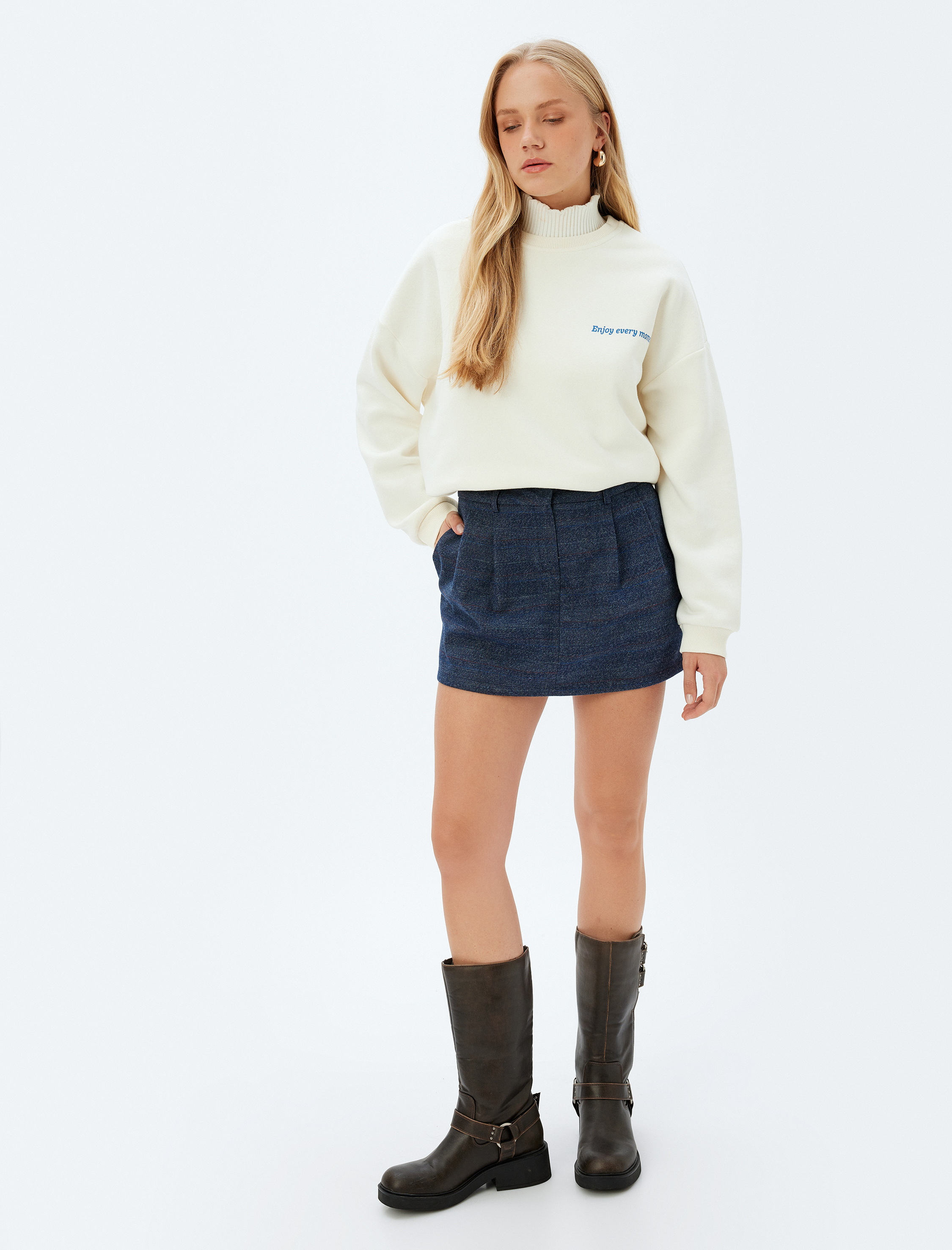   Koton X Sima Tarkan - Arkası Baskılı Üç İplik Şardonlu Bisiklet Yaka Uzun Kollu Oversize Sweatshirt