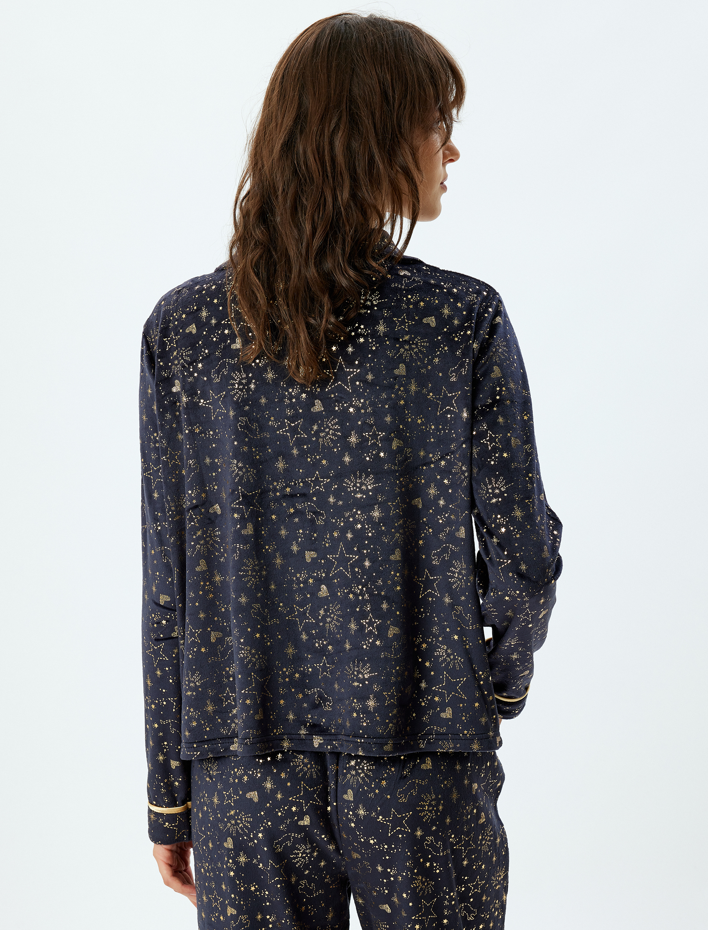 Pijama Üstü Örme Düğmeli Gömlek Yaka Parıltılı Yıldız Baskılı