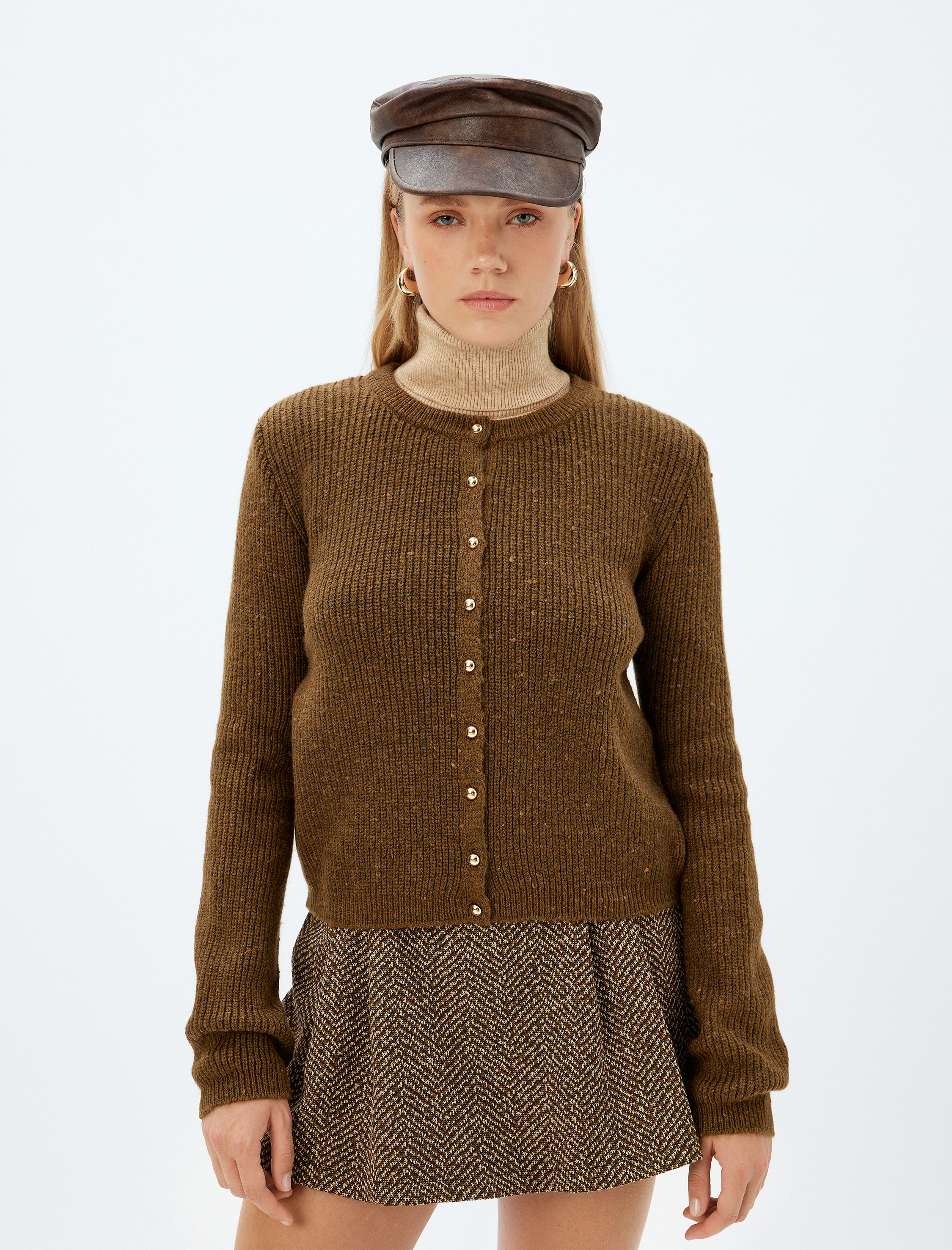 Koton X Sima Tarkan - Yuvarlak Yaka Düğmeli Slim Fit Triko Hırka