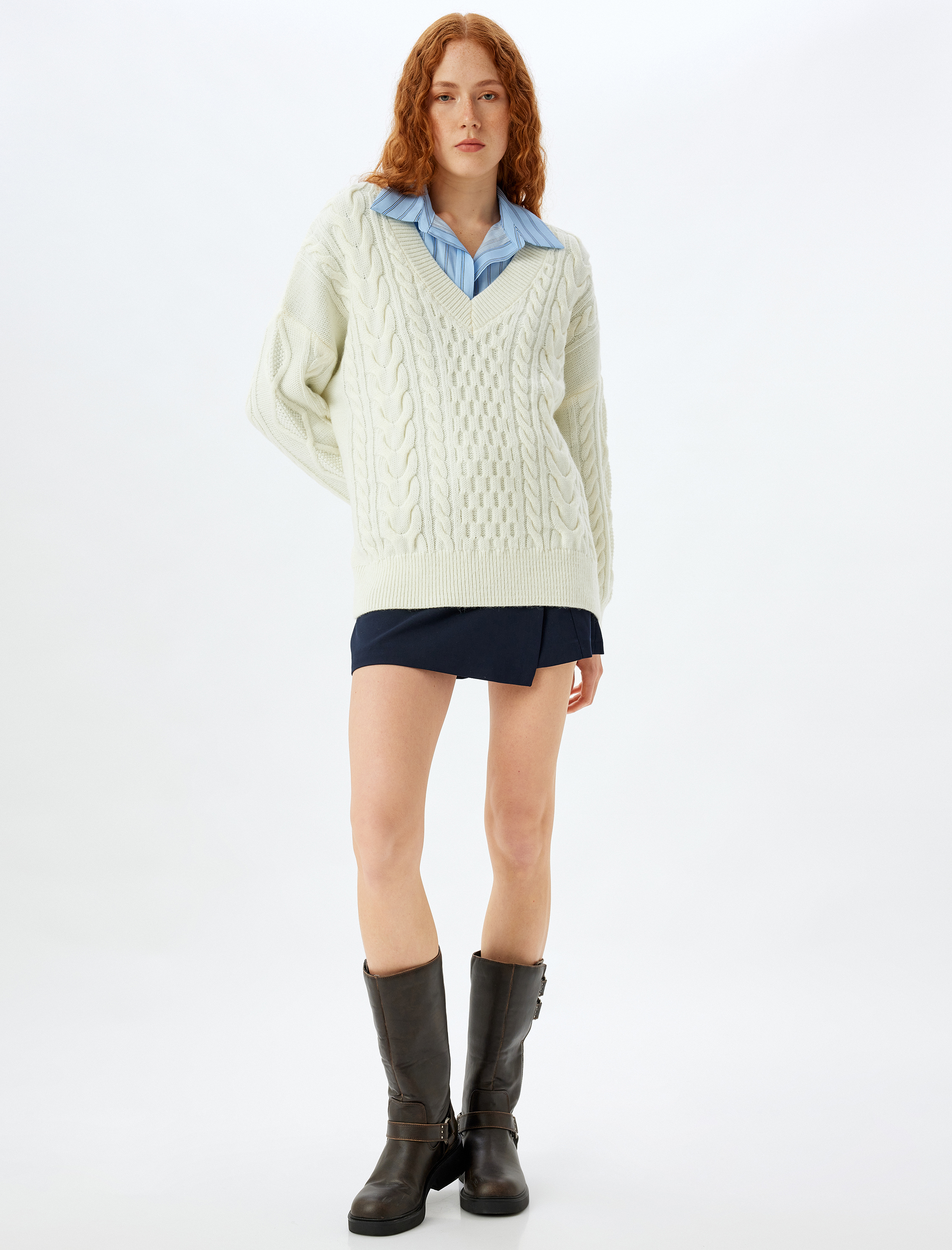 Koton X Sima Tarkan - Saç Örgü Dokulu Uzun Kollu Oversize V Yaka Kazak