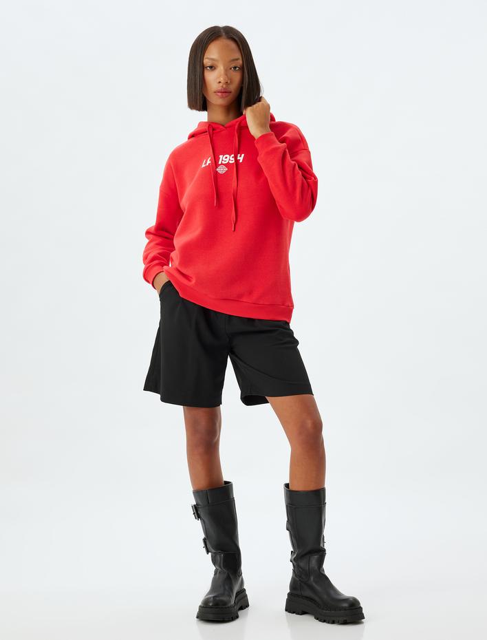  Arkası Baskılı Sweatshirt Kapüşonlu Şardonlu Rahat Kalıp