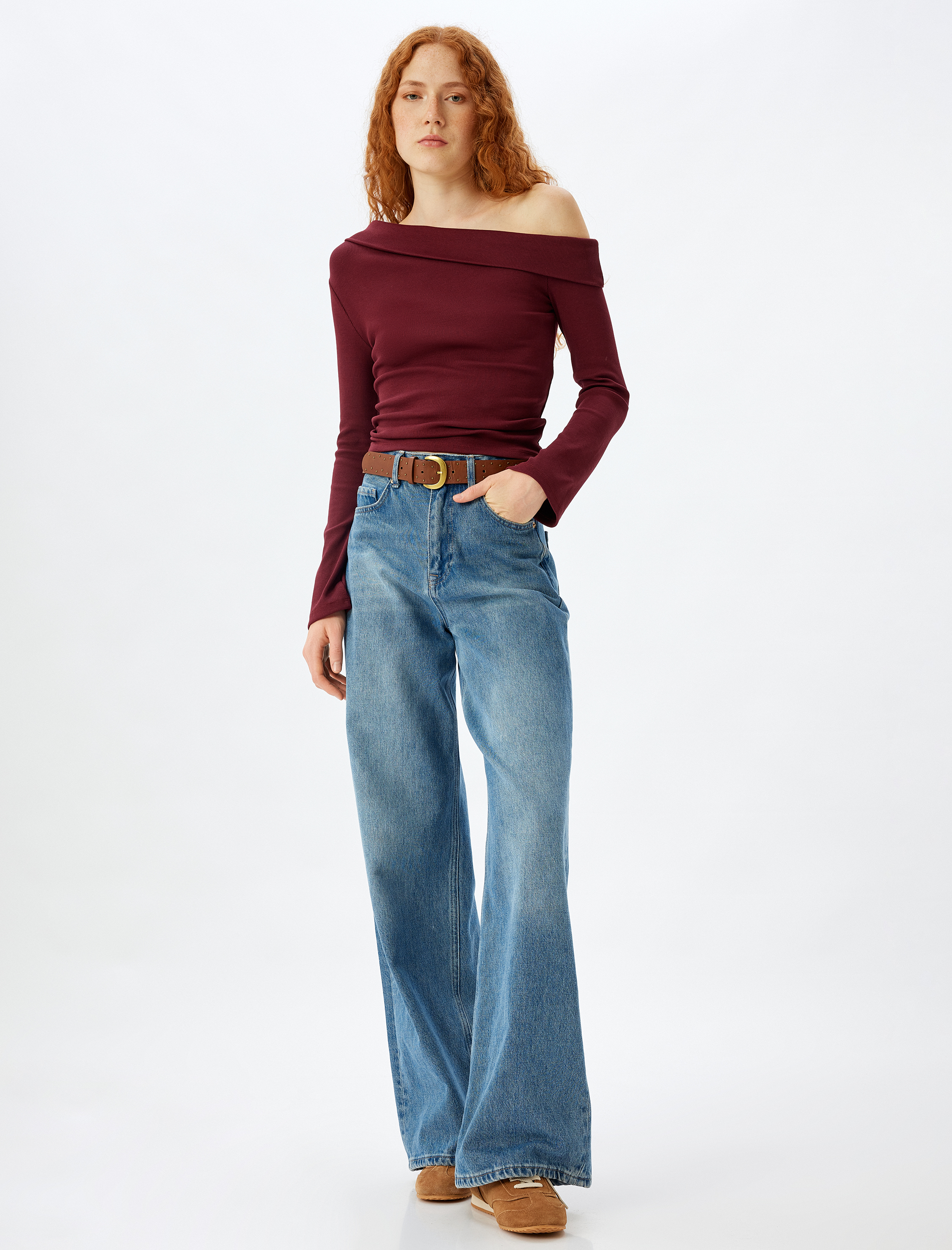   Madonna Yaka Omzu Açık Tişört Kat Detaylı Fitilli Uzun Kollu Slim Fit