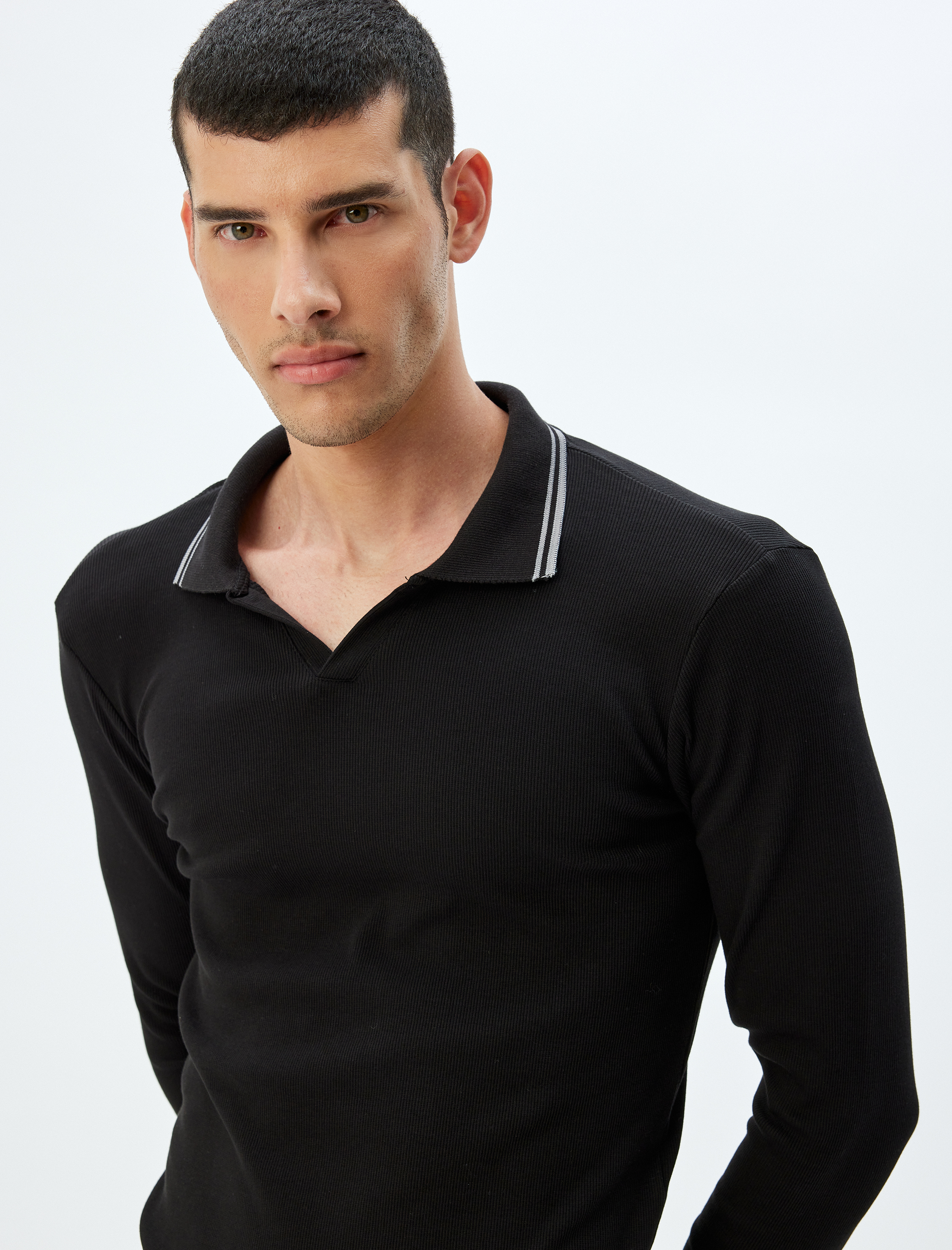   Slim Fit Uzun Kollu Pamuklu V Polo Yaka Tişört