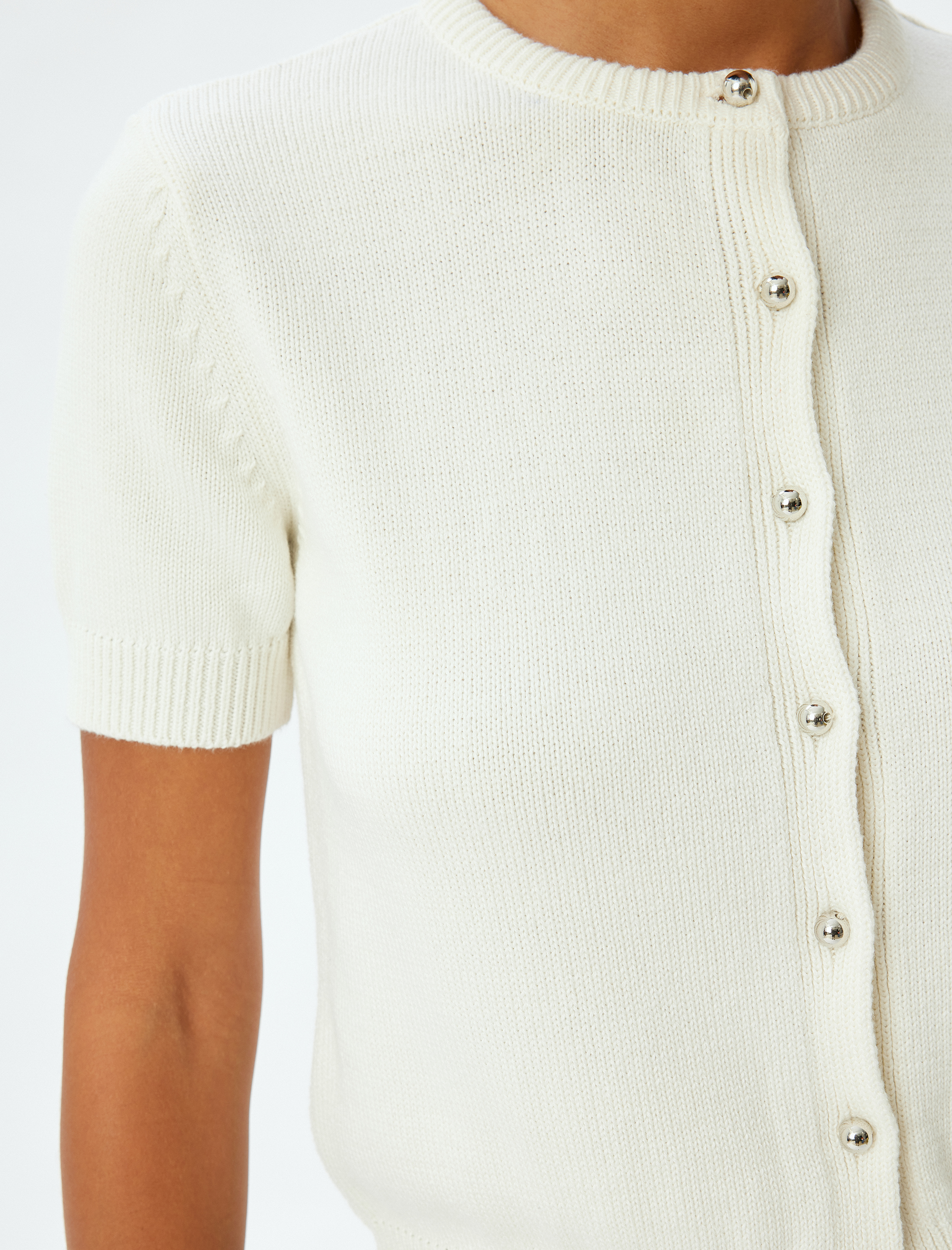   Triko Hırka Kısa Kollu Bisiklet Yaka Metal Düğmeli Slim Fit