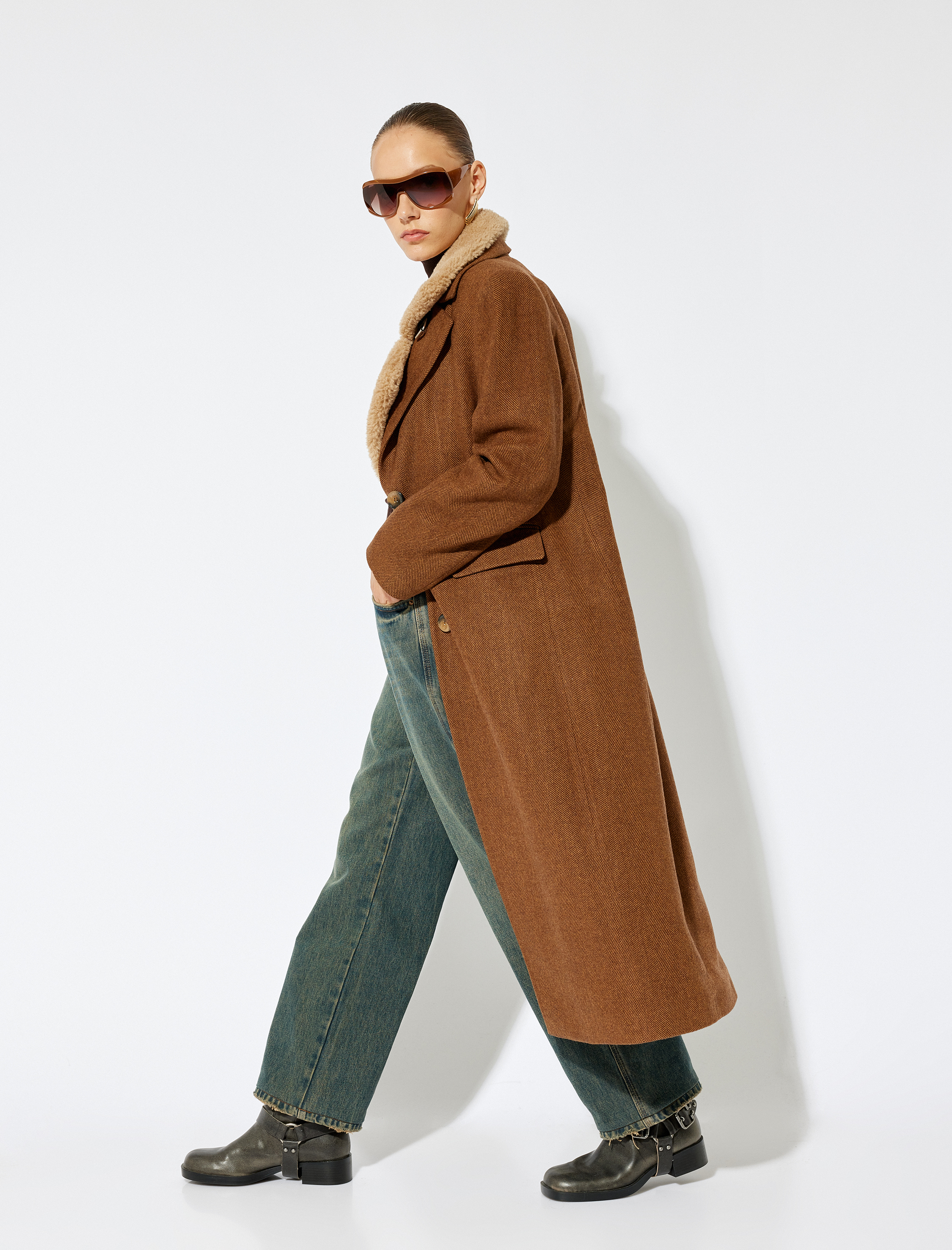   Koton X Sima Tarkan - Cepli Düğmeli Ekstra Uzun Kruvaze Kaşe Kaban