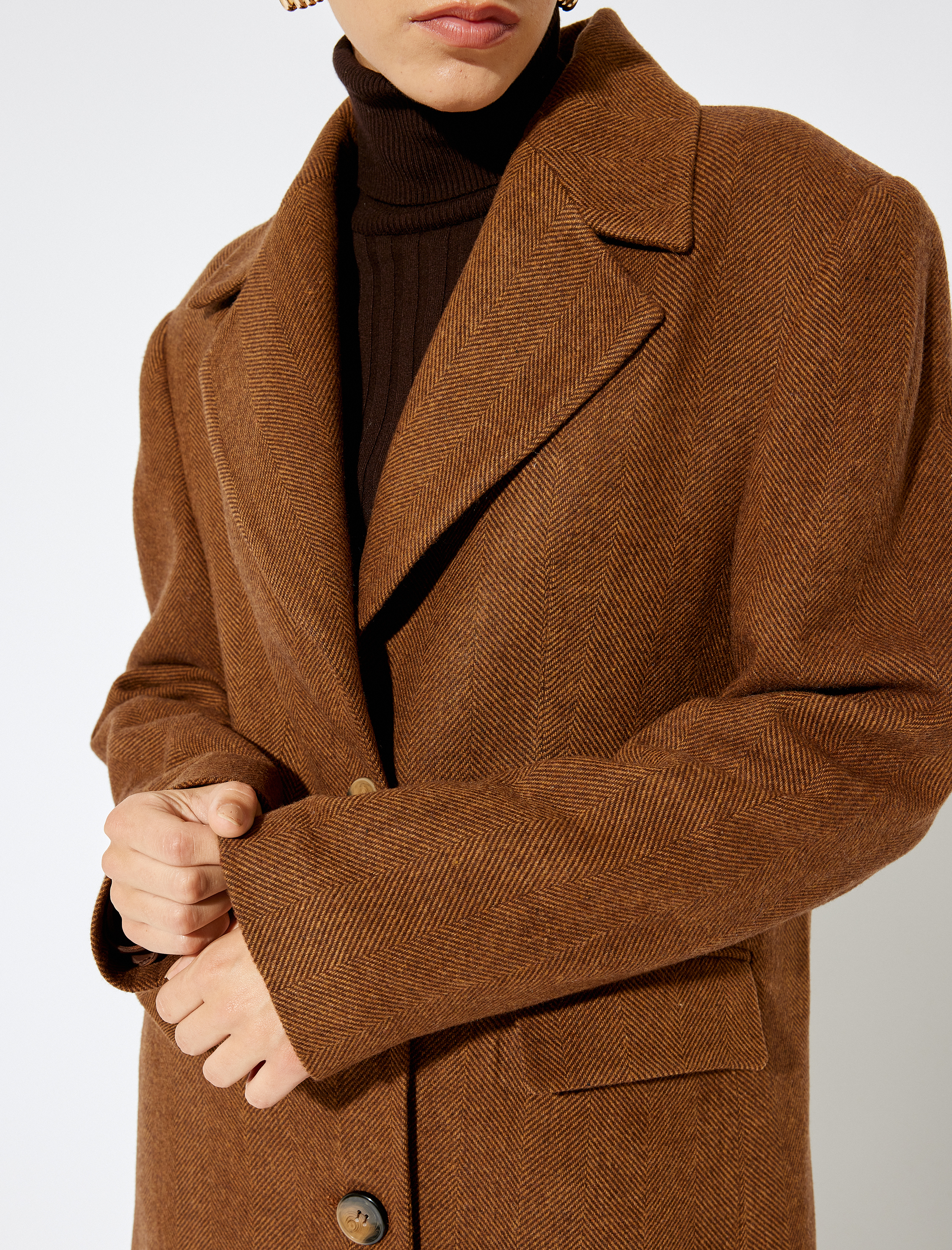   Koton X Sima Tarkan - Cepli Düğmeli Ekstra Uzun Kruvaze Kaşe Kaban