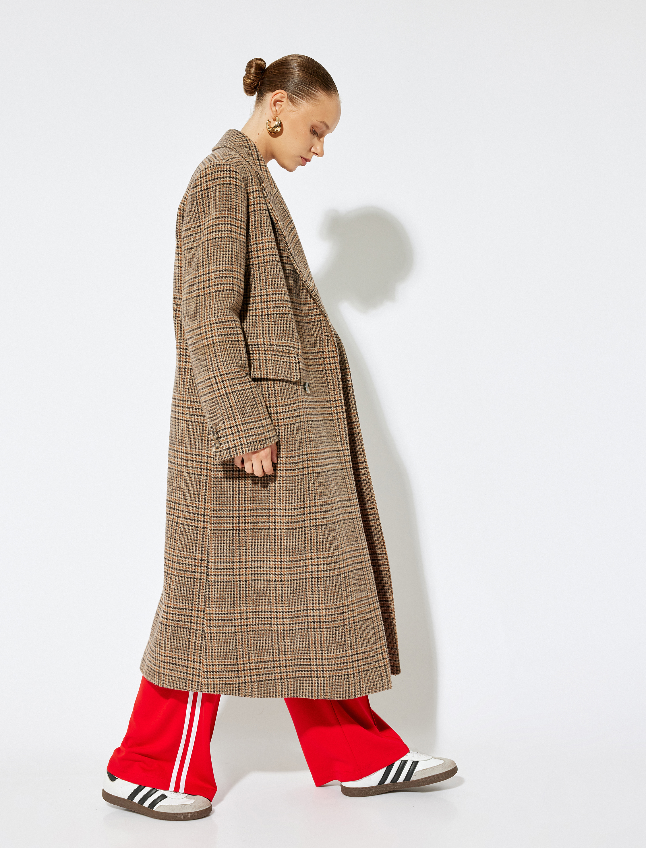   Koton X Sima Tarkan - Ekstra Uzun Kaşe Kaban Kruvaze Düğmeli Kapaklı Cepli