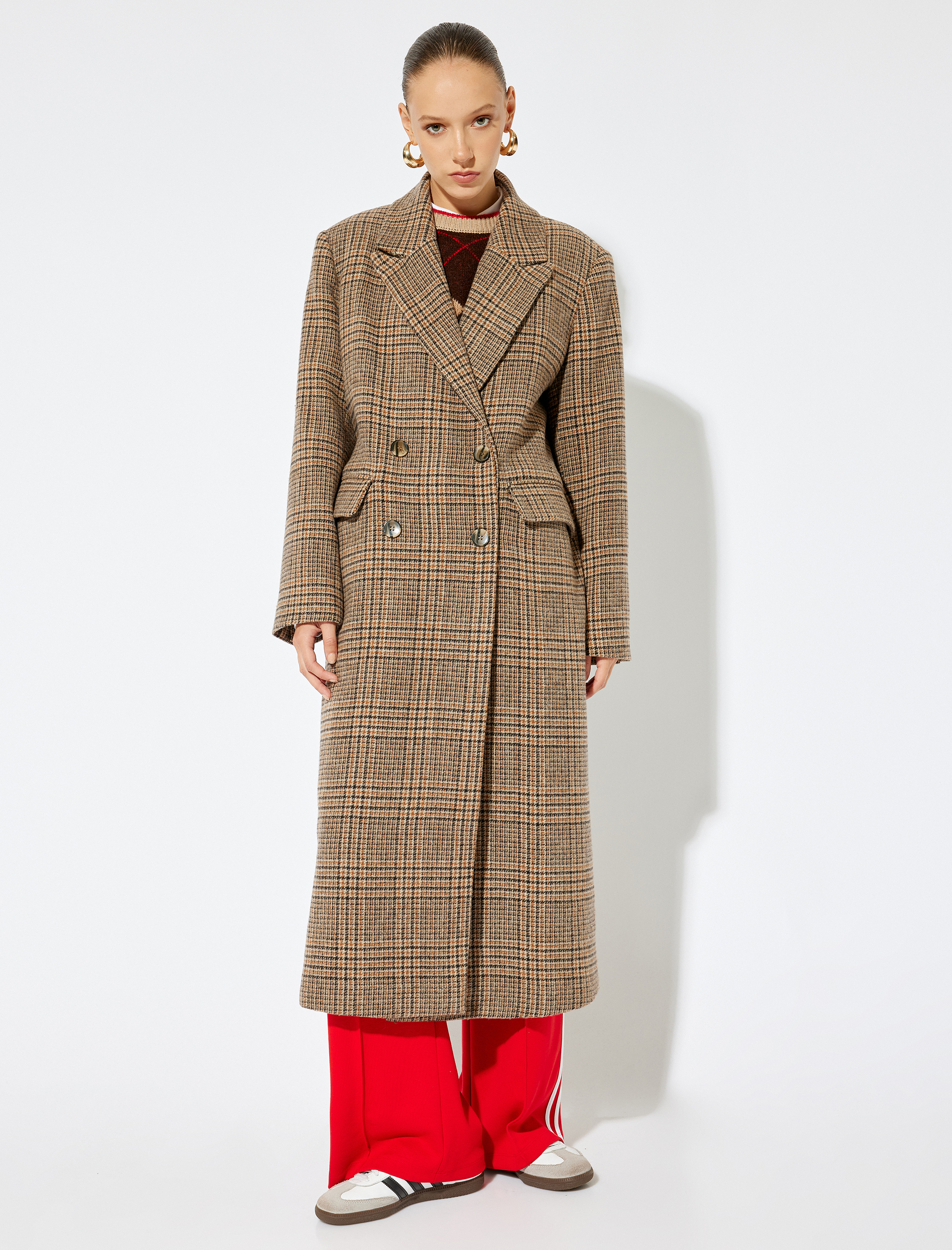   Koton X Sima Tarkan - Ekstra Uzun Kaşe Kaban Kruvaze Düğmeli Kapaklı Cepli