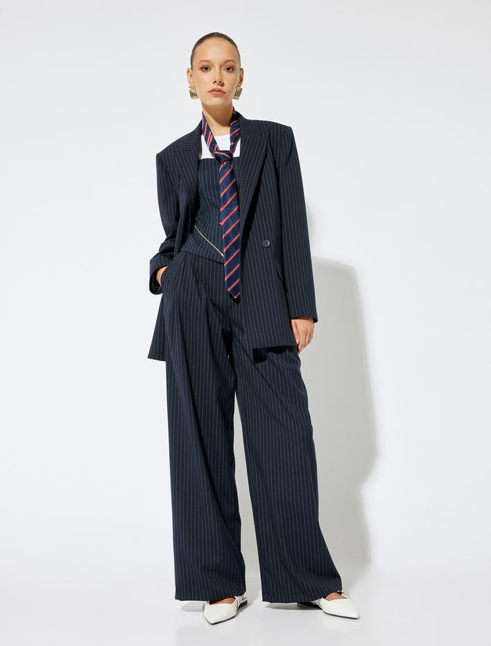  Koton X Sima Tarkan - Kruvaze Kapaklı Cep Detaylı Uzun Blazer Ceket