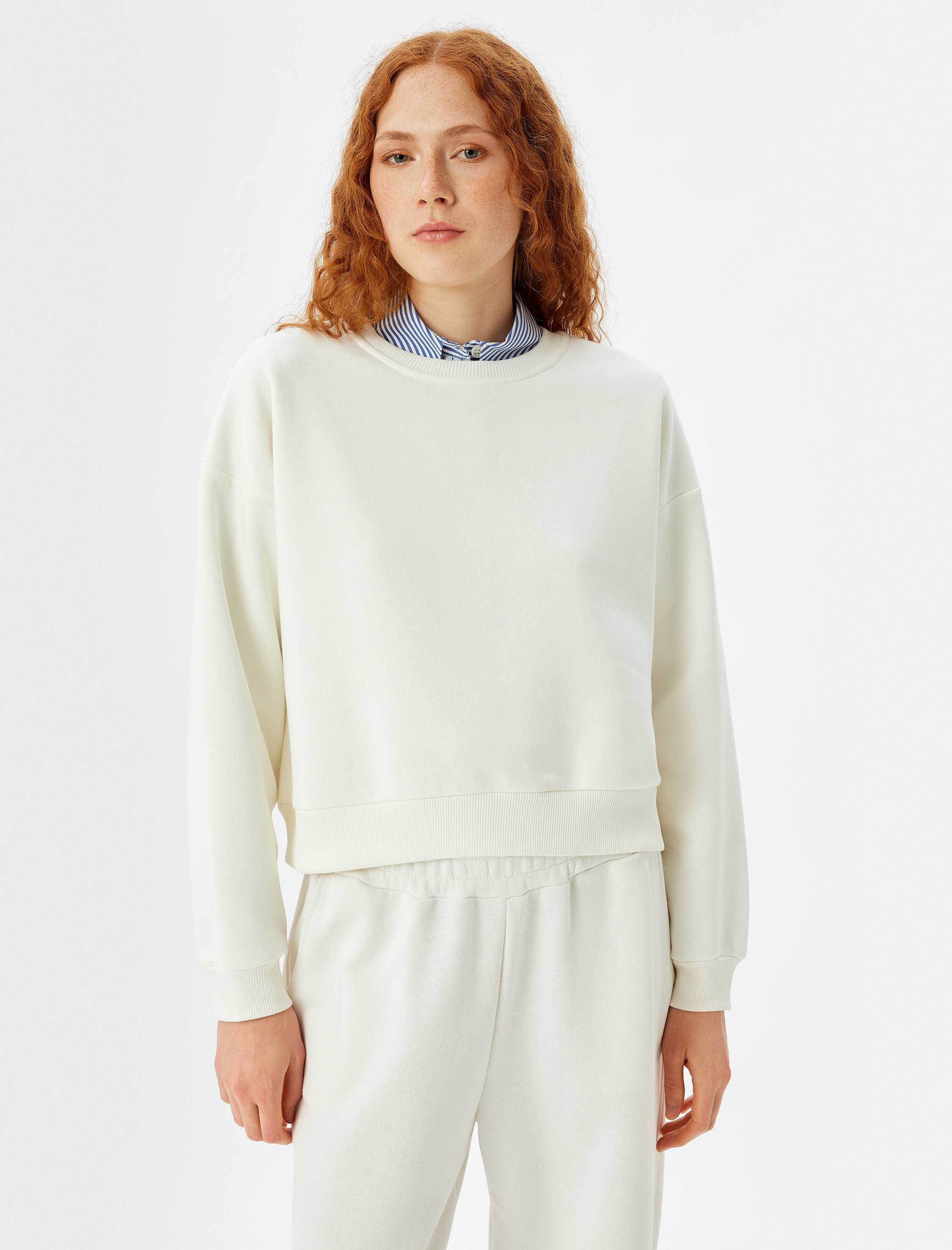   Üç İplik Şardonlu Bisiklet Yaka Pamuklu Basic Sweatshirt