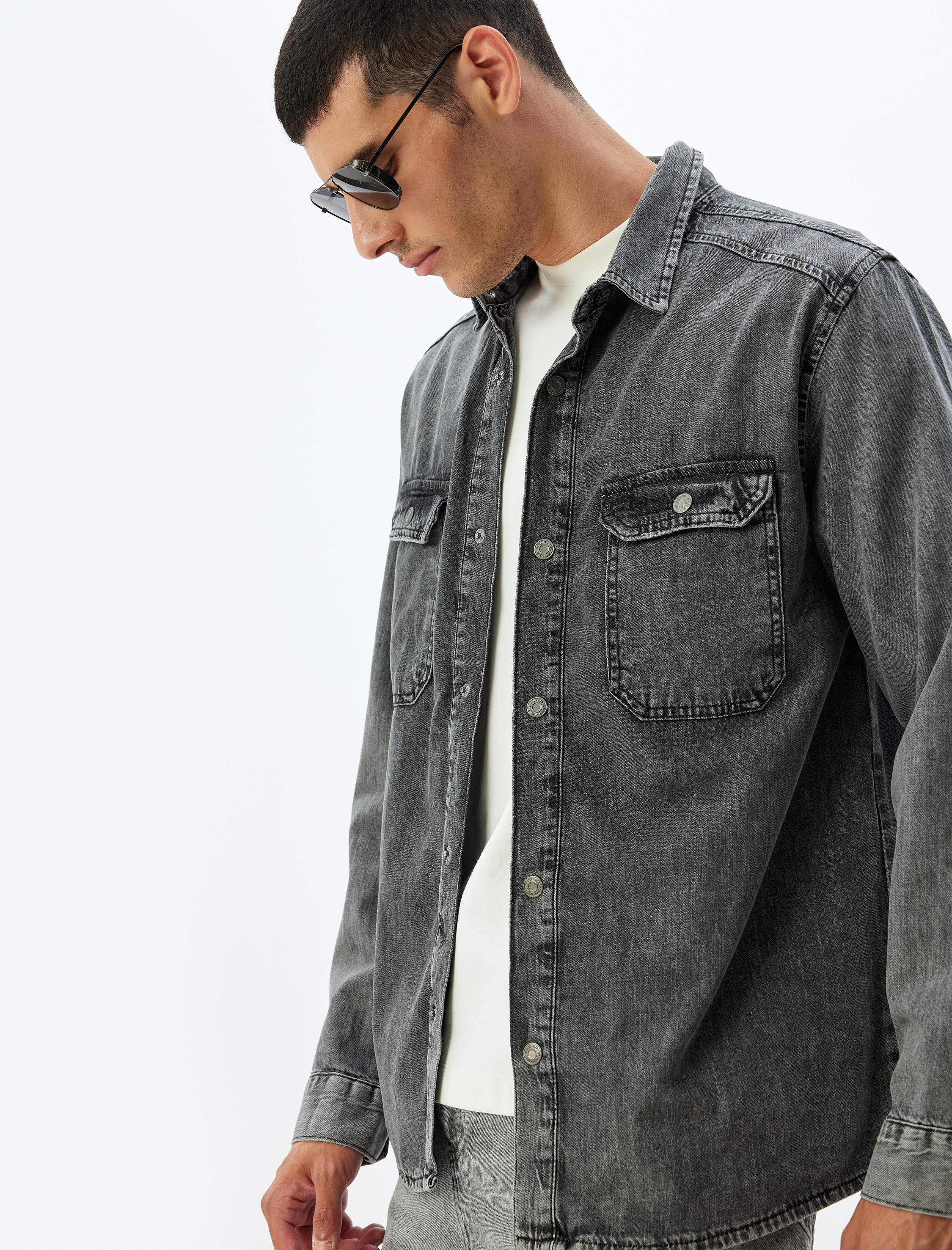 Uzun Kollu Kapaklı Cep Detaylı Pamuklu Jean Gömlek Ceket