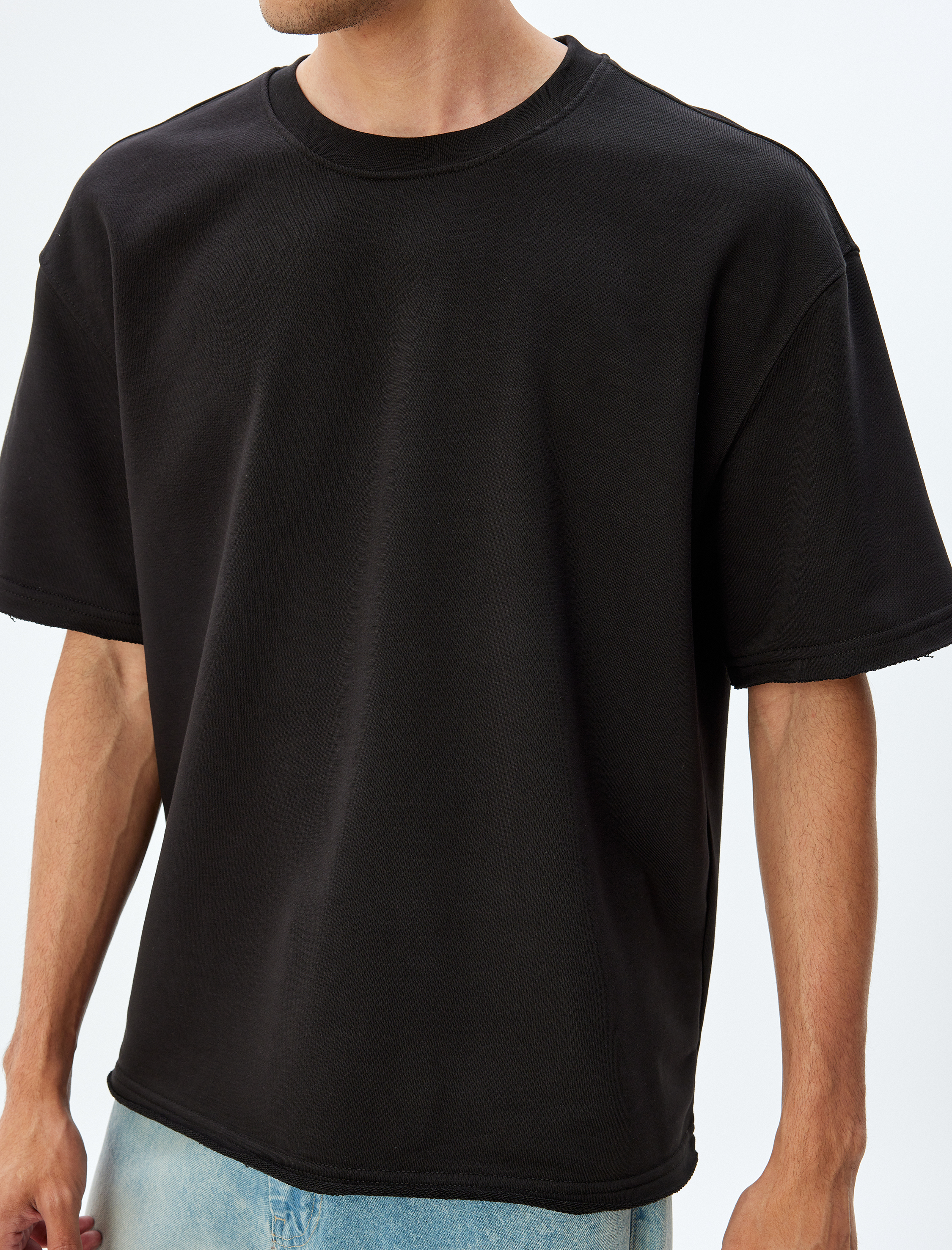   Oversize Tişört Bisiklet Yaka Kısa Kollu Pamuklu Tok Kumaş