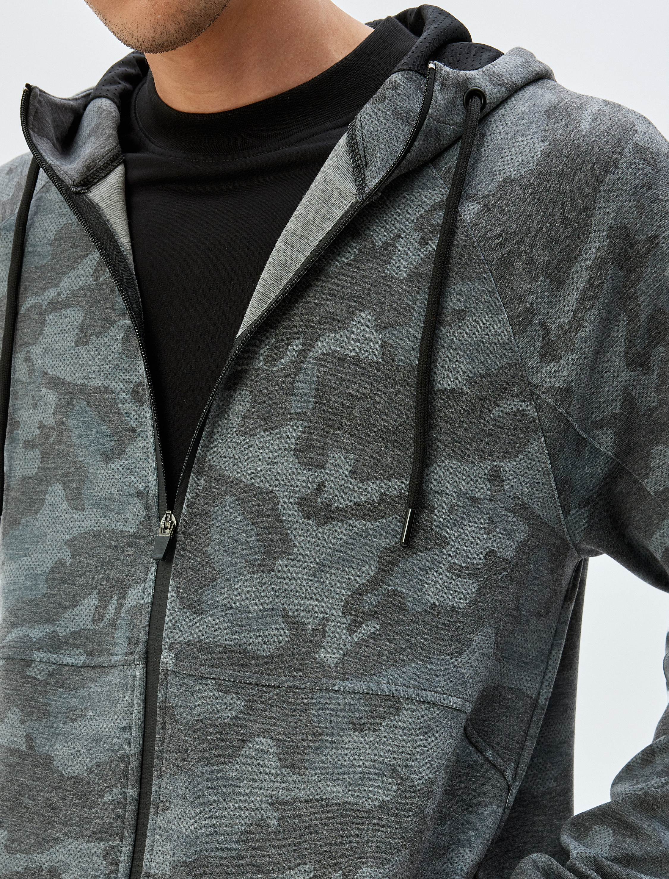 Spor Sweatshirt Kapşonlu Fermuarlı Scuba Kumaş Kamuflaj Desenli Cep Detaylı Viskon Karışımlı