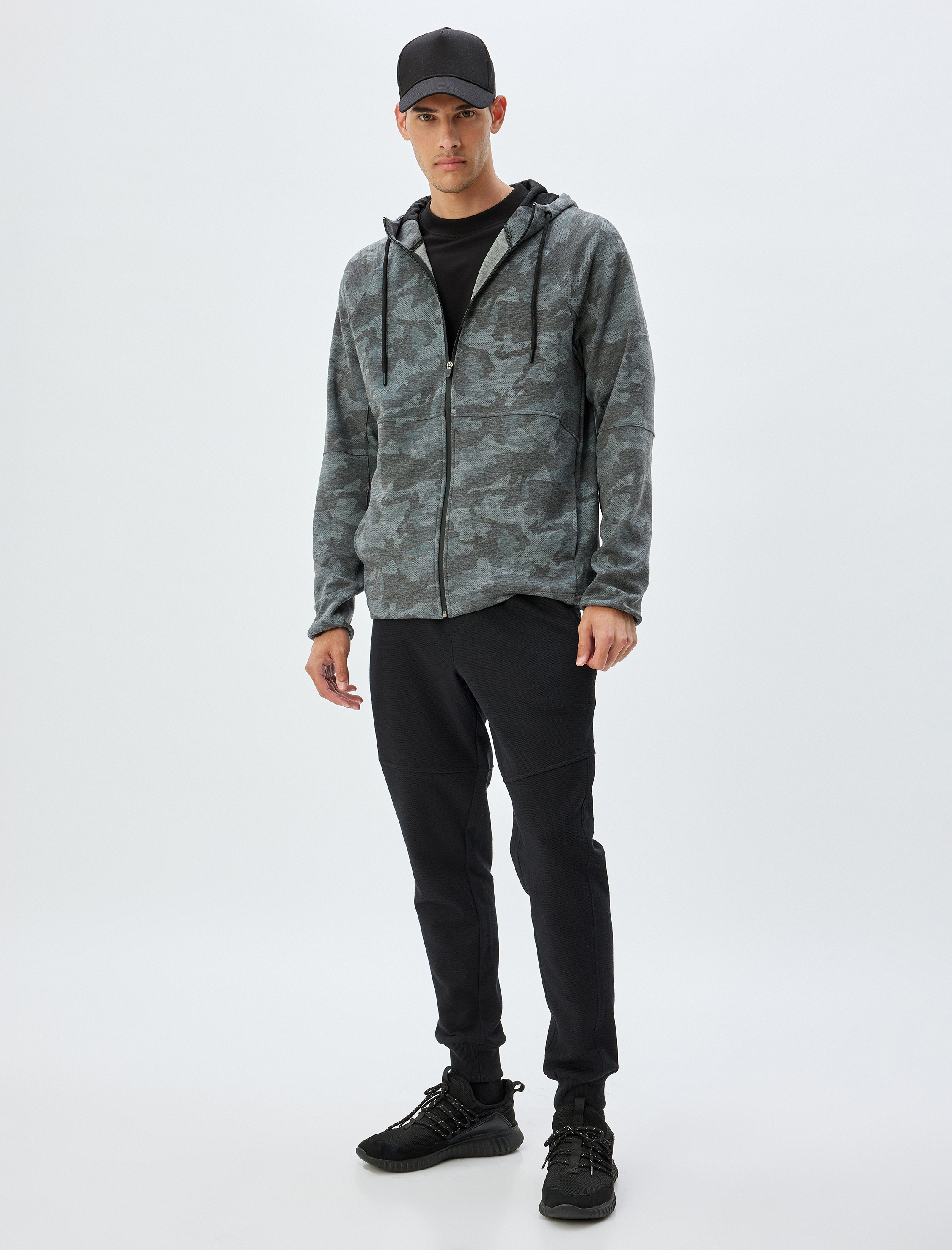 Spor Sweatshirt Kapşonlu Fermuarlı Scuba Kumaş Kamuflaj Desenli Cep Detaylı Viskon Karışımlı