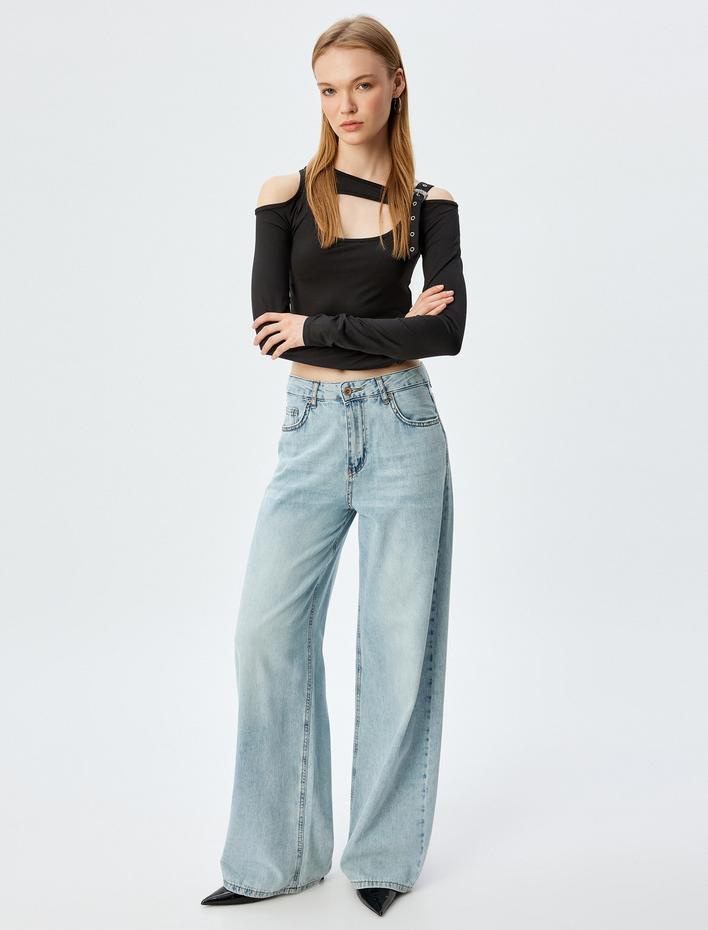  Uzun Kollu Crop Pencere Detaylı Kemerli Tişört