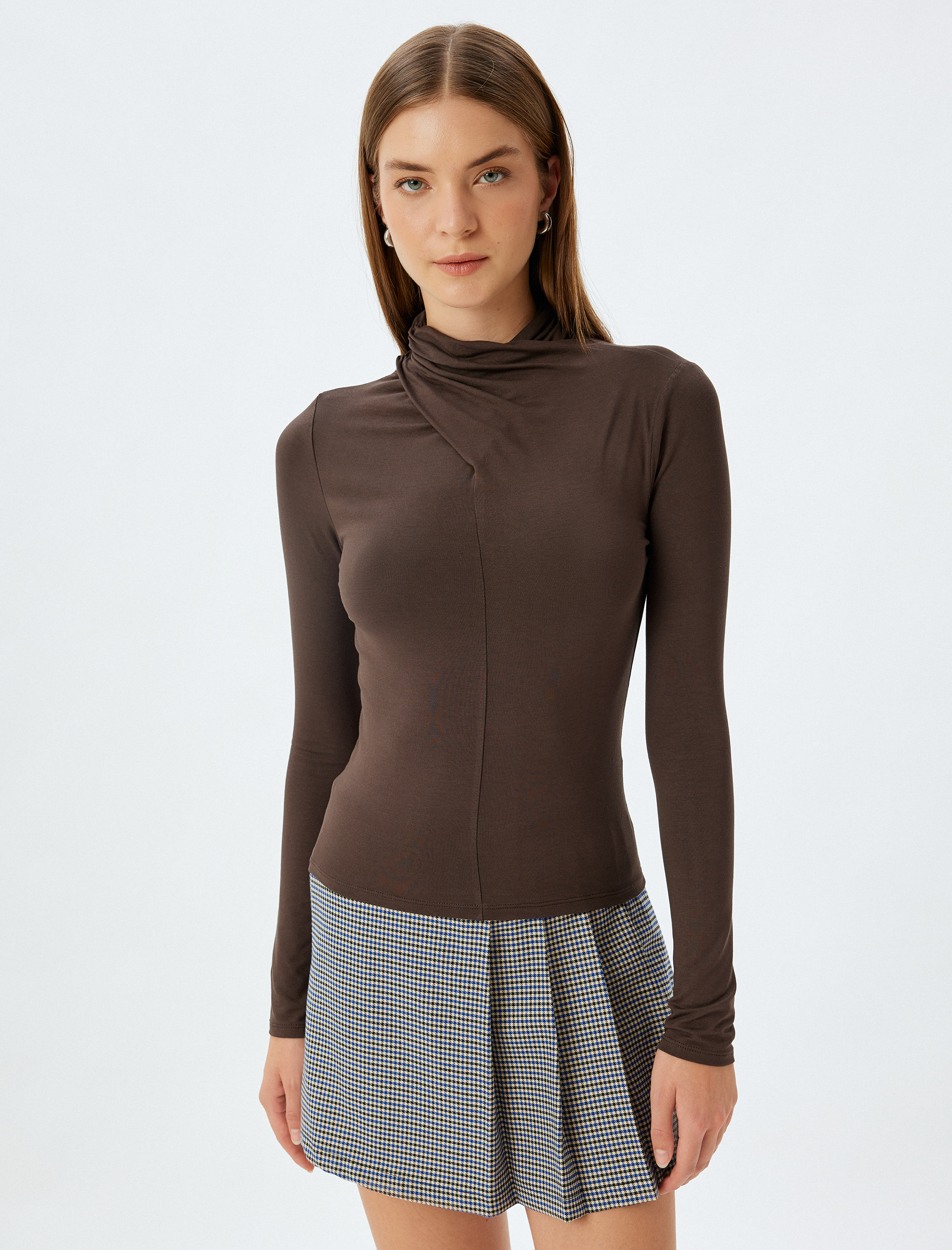   Koton X Sima Tarkan - Viskon Body Asimetrik Drapeli Dik Yaka Uzun Kollu